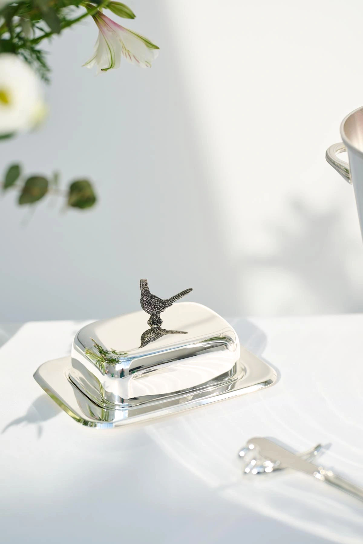 EDZARD – Großhandel Butterdosen – Butterdose Fasan mit Messer (L 18 cm)  5