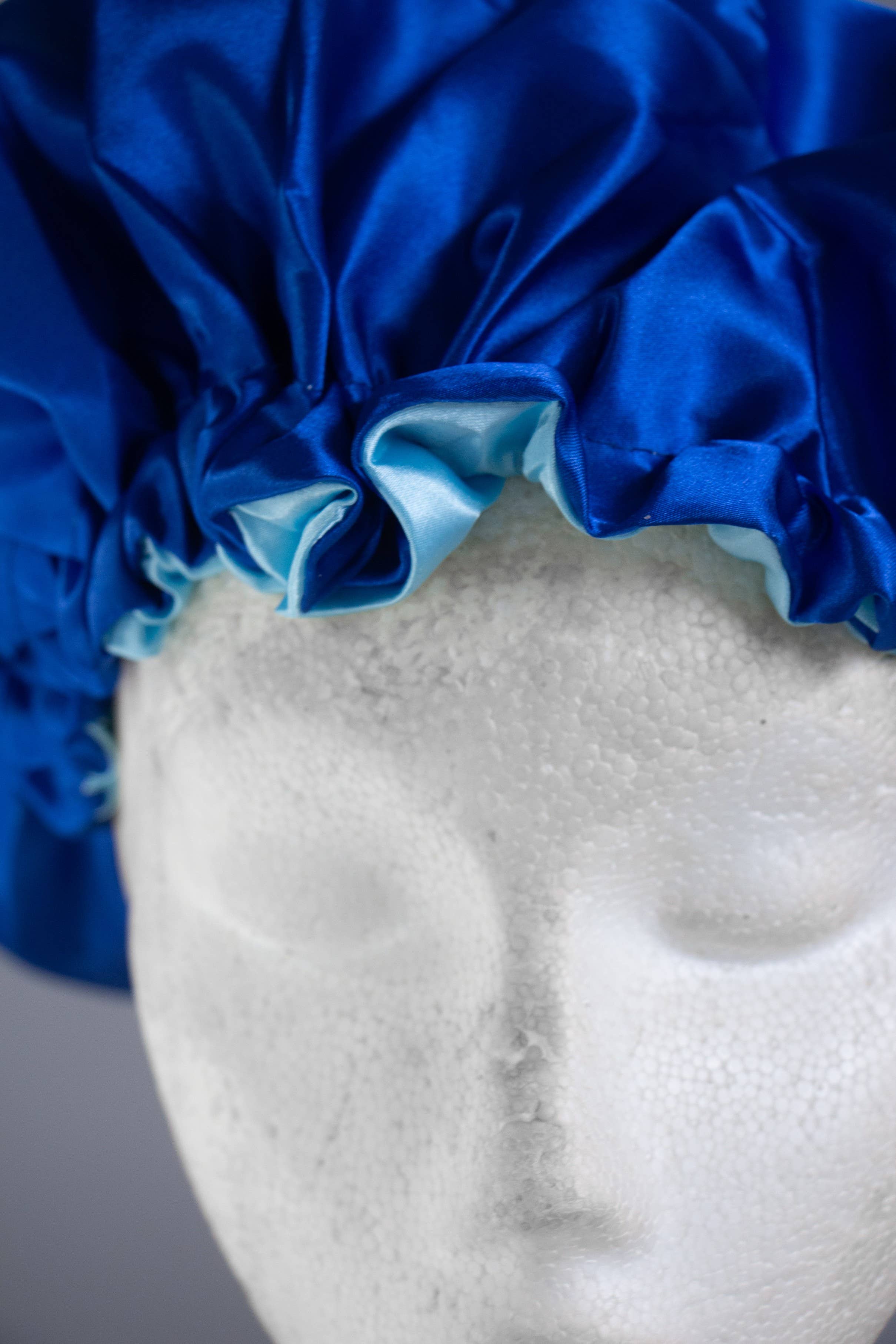 BOUK – wholesale Sleep cap / bonnet – women's – Premium Silk Satin Reversible Bonnet3