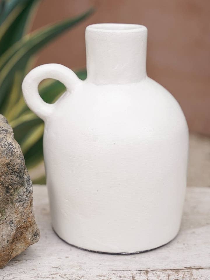 Il classico vaso in terracotta - Bianco — Hippie Monkey - 2024 per la vendita all'ingrosso da parte di Hippie Monkey