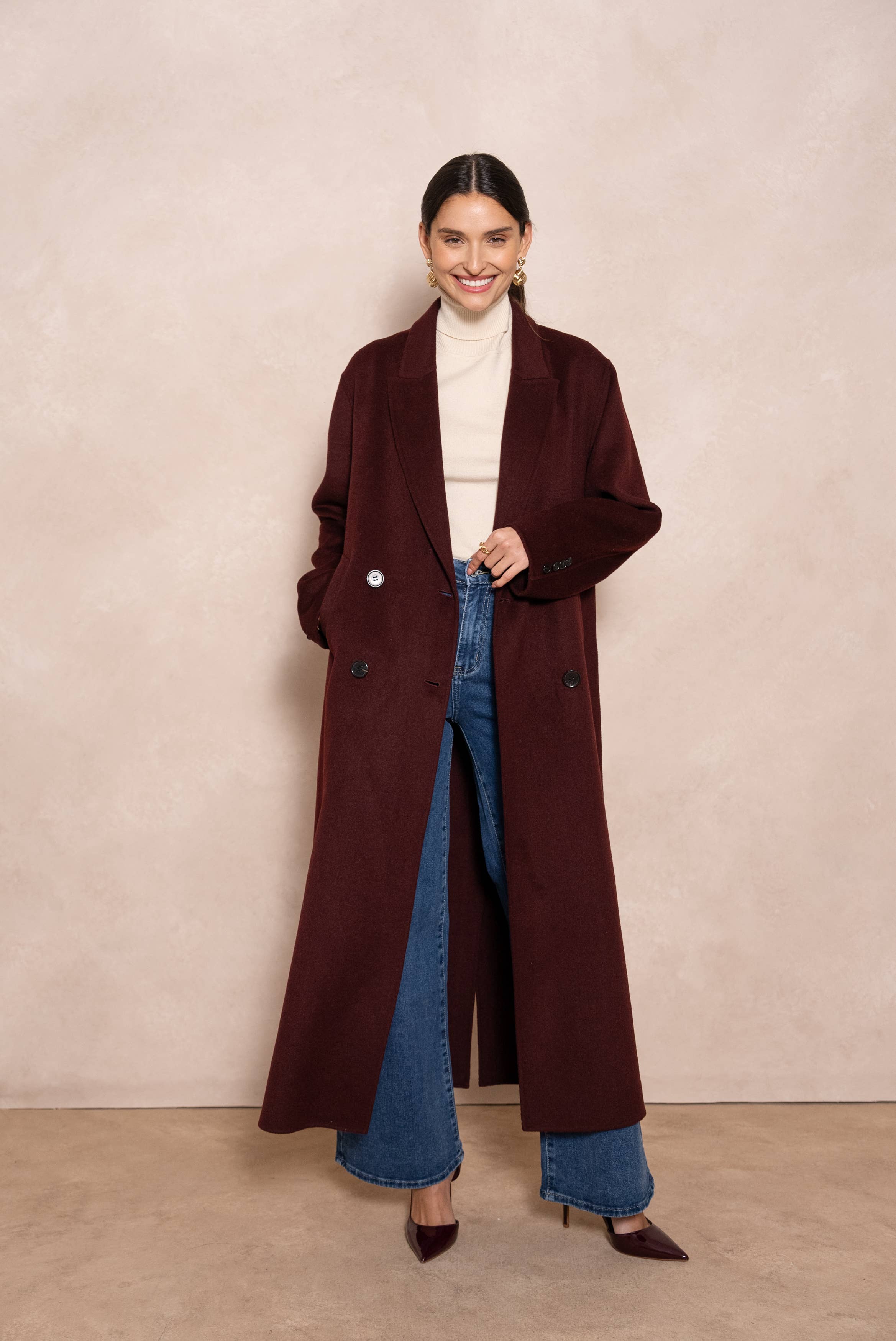 Attentif Paris – Großhandel Mantel - Damen – Extra langer, handgenähter Oversize-Mantel aus Wollmischung40