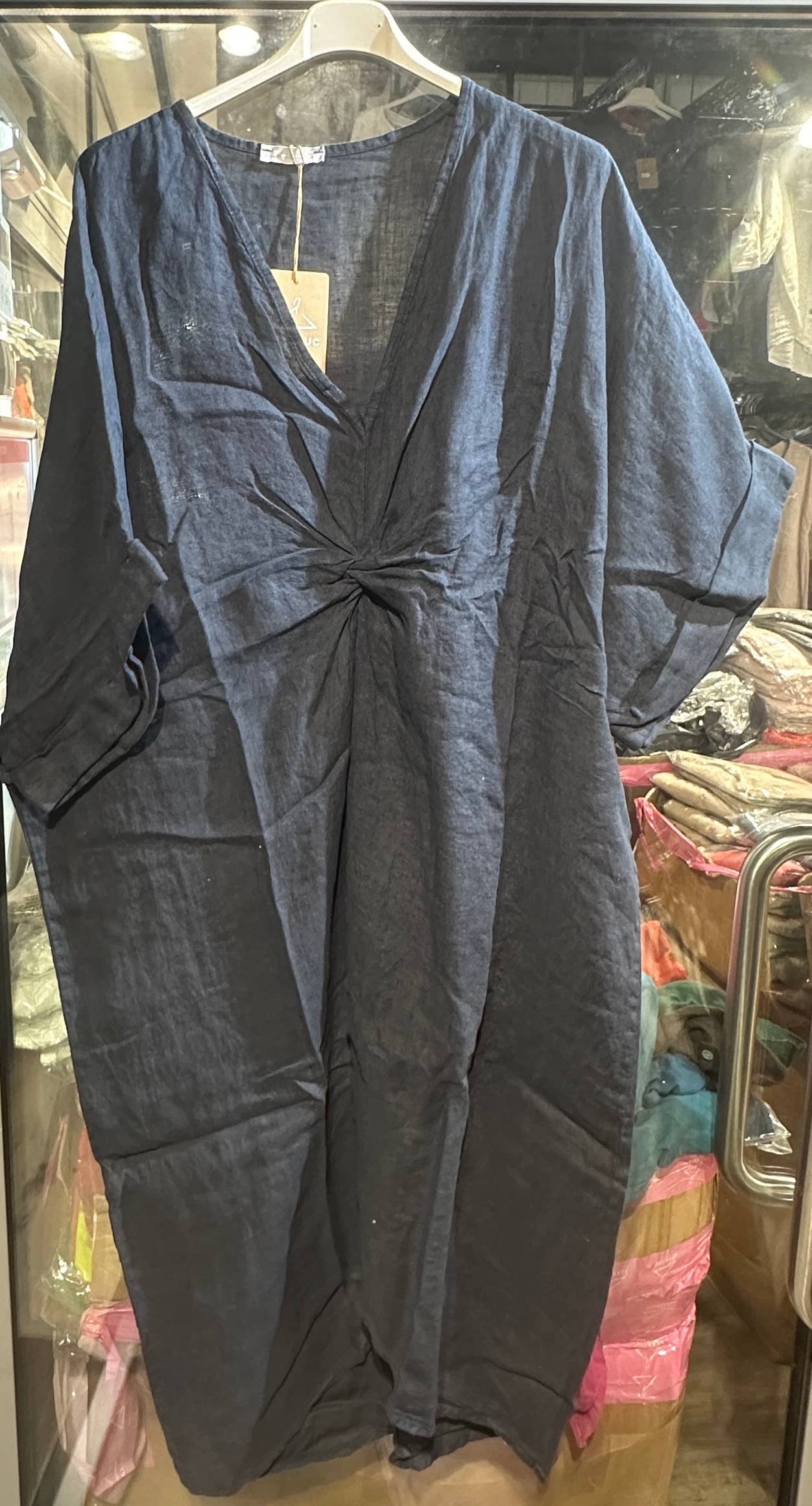 Lea & Luc - Grandes Tailles - Wholesale Dress - Women's - Plus size linen dress V neckline SKU 79097