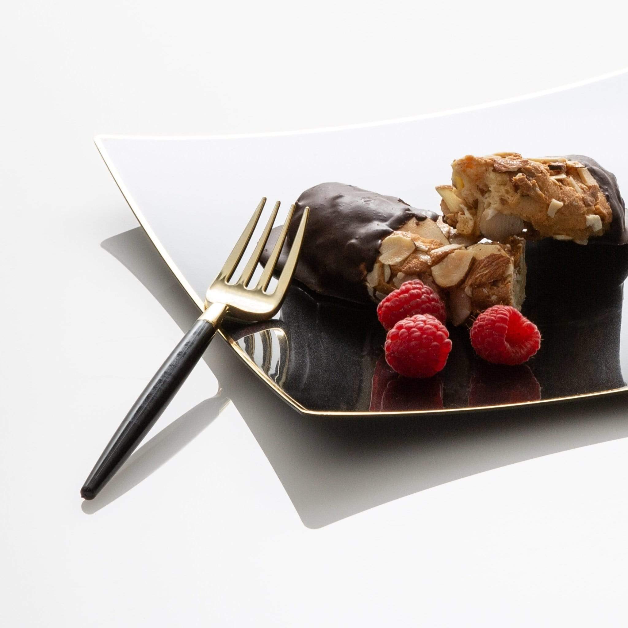 Luxe Party - Wholesale Disposable Servingware Set - Black and Gold Plastic Mini Forks | 20 Forks1