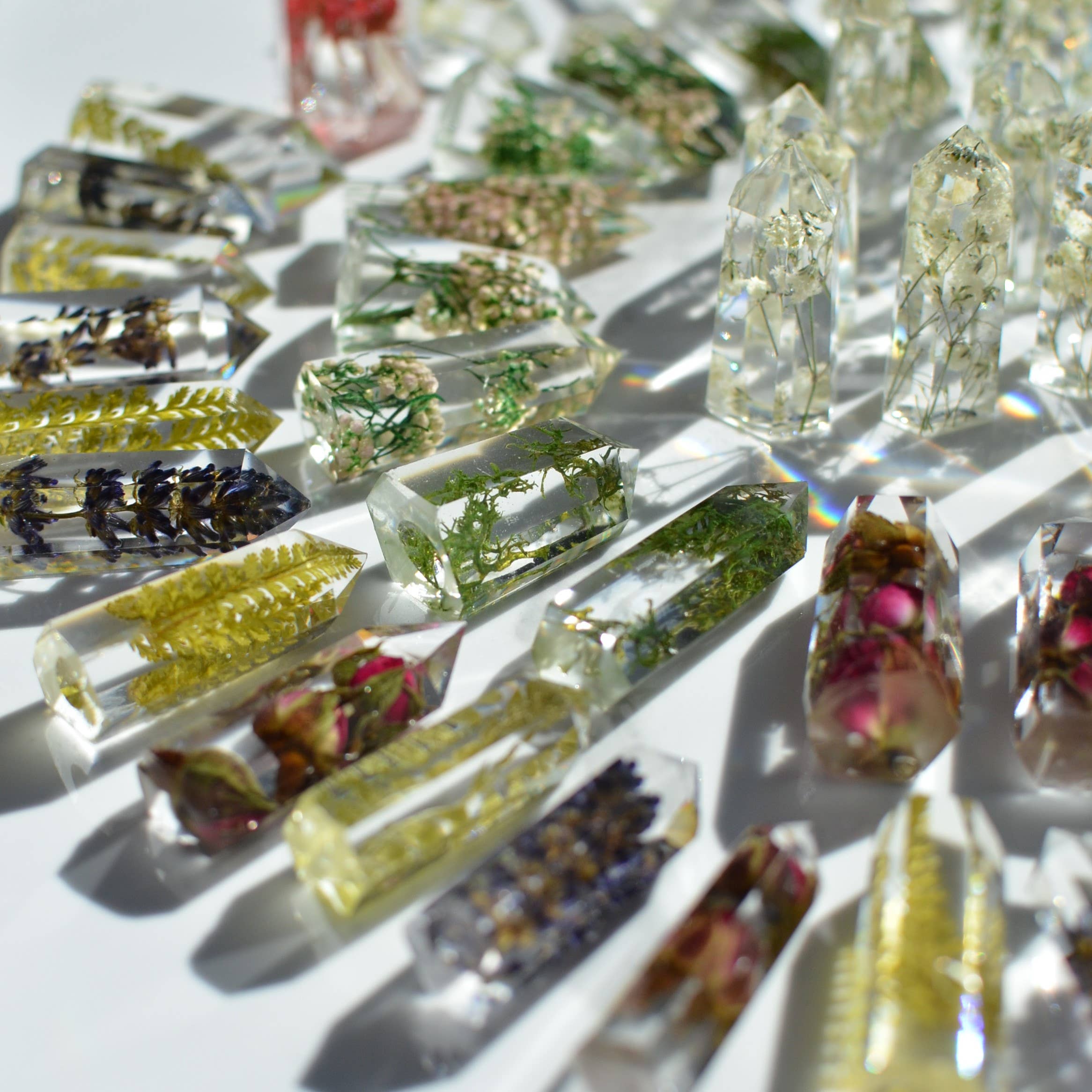 Eight Acorns Floral Preservation - Wholesale Decorative Tabletop Object - Mini floral crystal tower obelisk - desk décor7