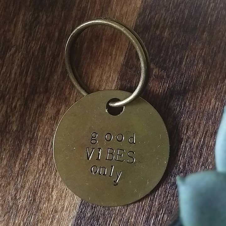 ALLEEN GOEDE VIBES voor wholesale door Little Wander Shop