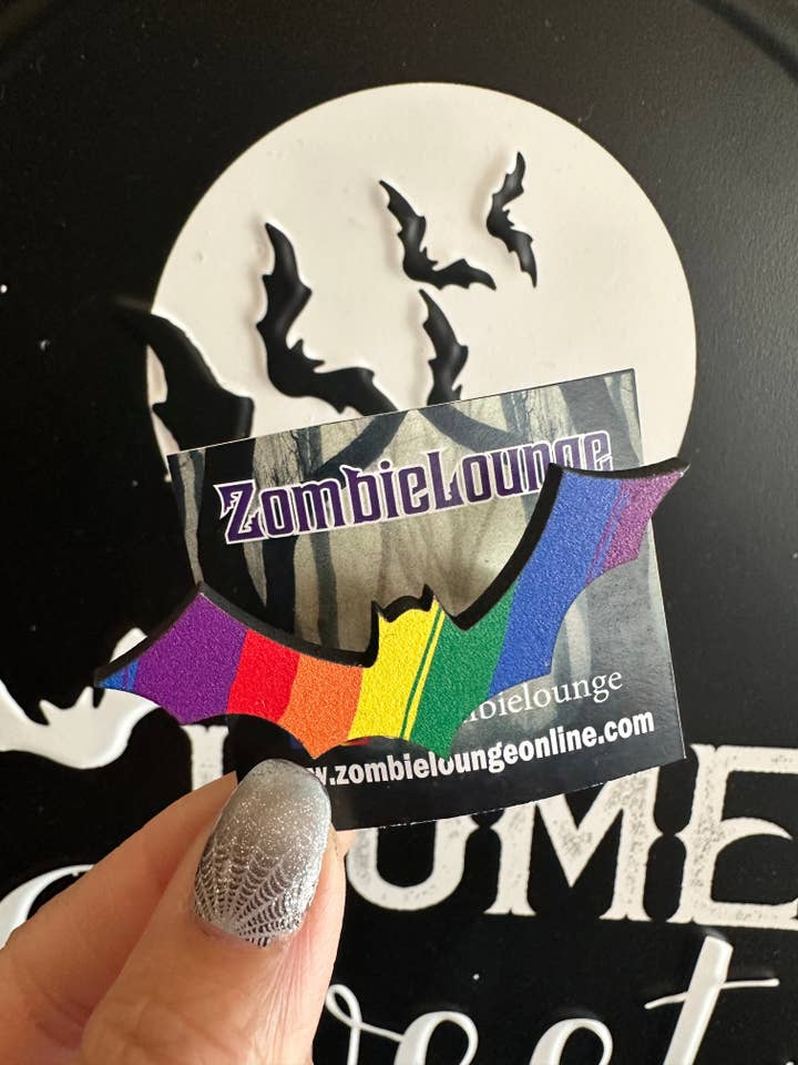 Regenboog Vleermuis Broche voor wholesale door Zombie Lounge Bootique