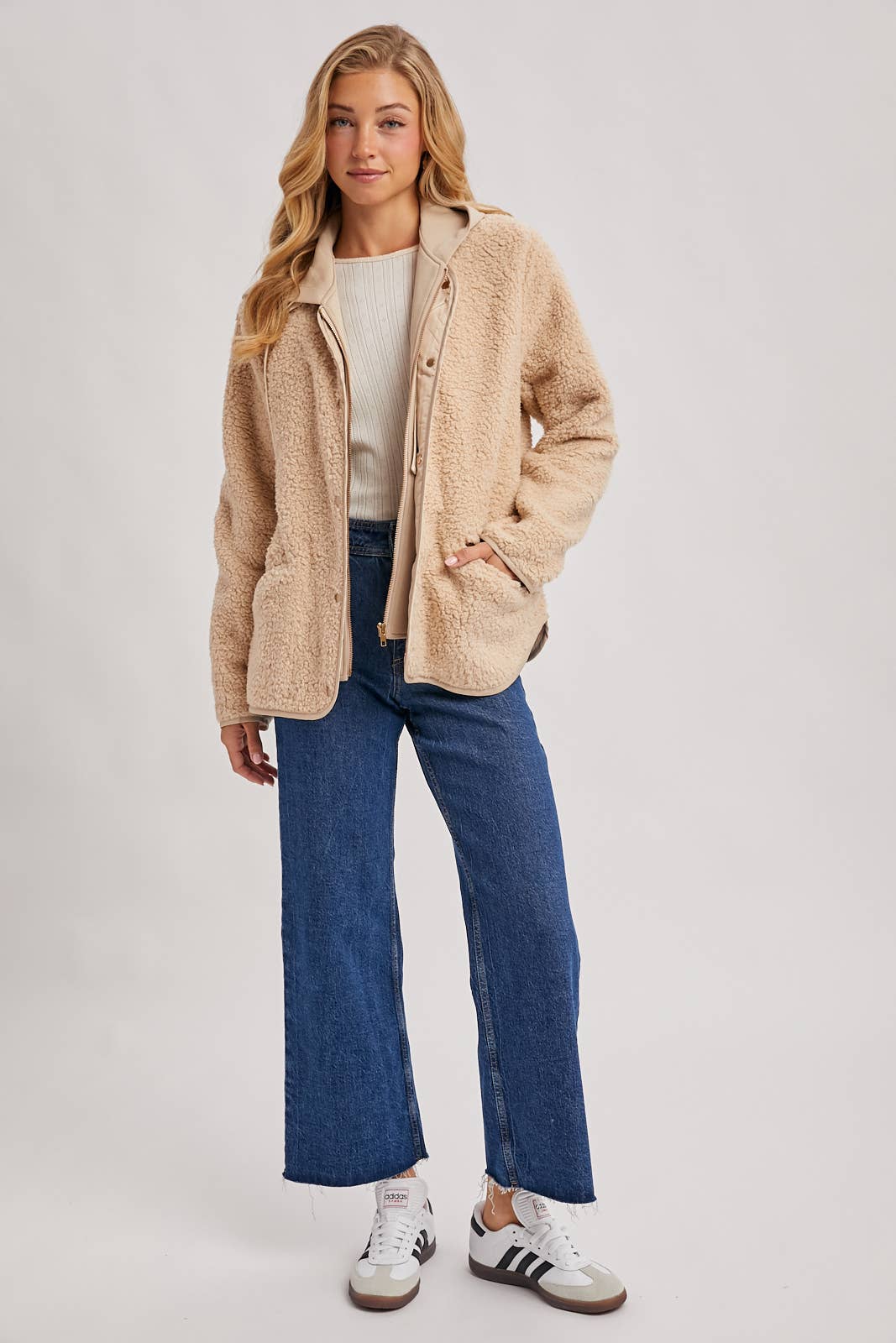 Bluivy - Wholesale Jacket - Women's - SHERPA ADJUSTABLE HOODED JACKET7