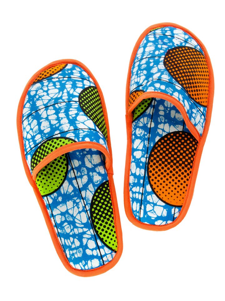 African Modern - Wholesale Slippers - Unisex - Large Assorted Ankara Cloth House Slippers from Ghana2