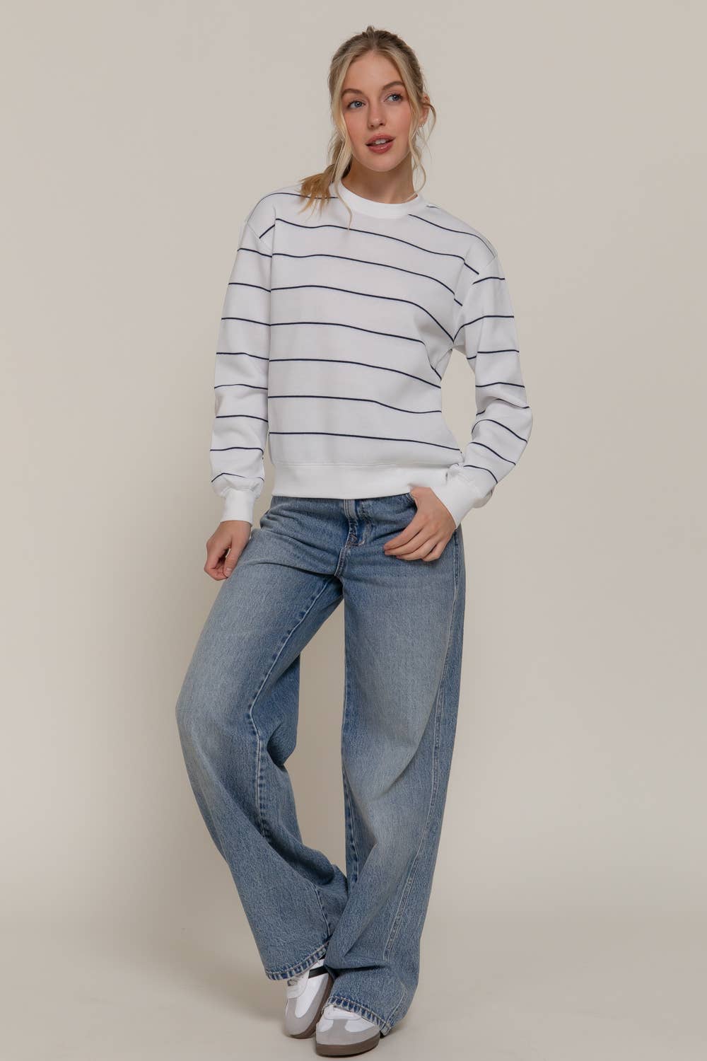 Active Basic | Active USA – Sweatshirt - Mulher por atacado – Sweatshirt de Manga Comprida com Riscas de Engenheiro e Forro de Fleece3