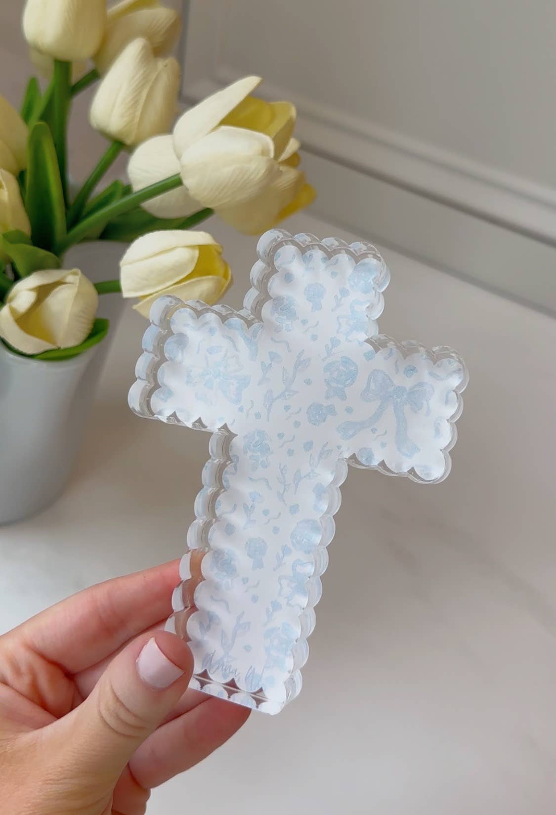 Anna Walding Art - Wholesale Decorative Tabletop Object - Scalloped Acrylic Cross Blocks 4