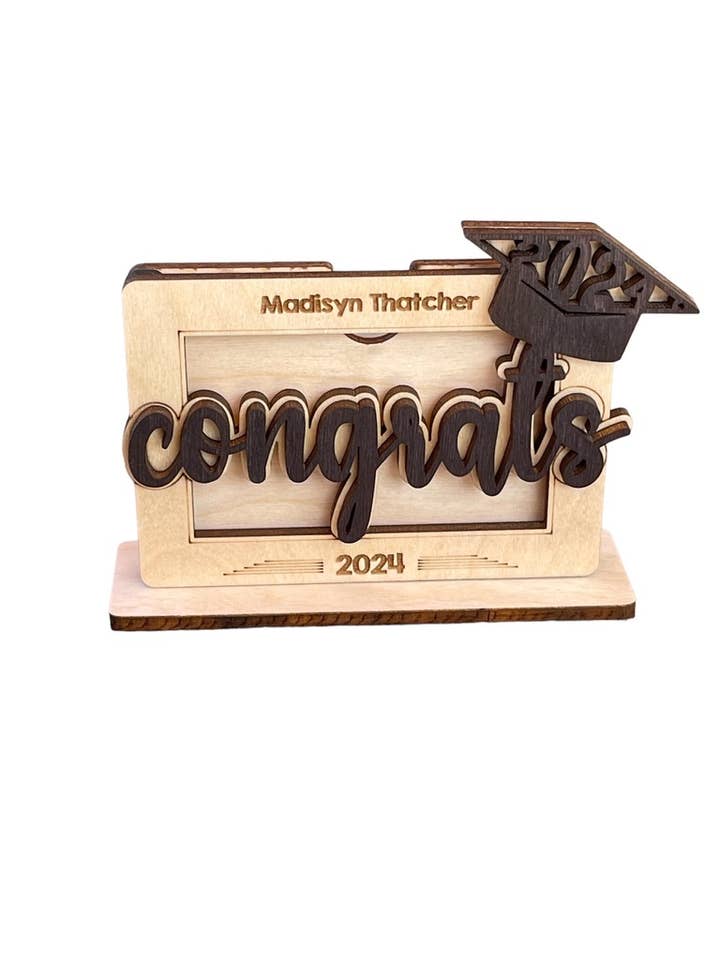 Handgemaakte houten cadeaukaarthouder voor diploma-uitreiking - Congrats (exemplaar) voor wholesale door Deer Custom Designs