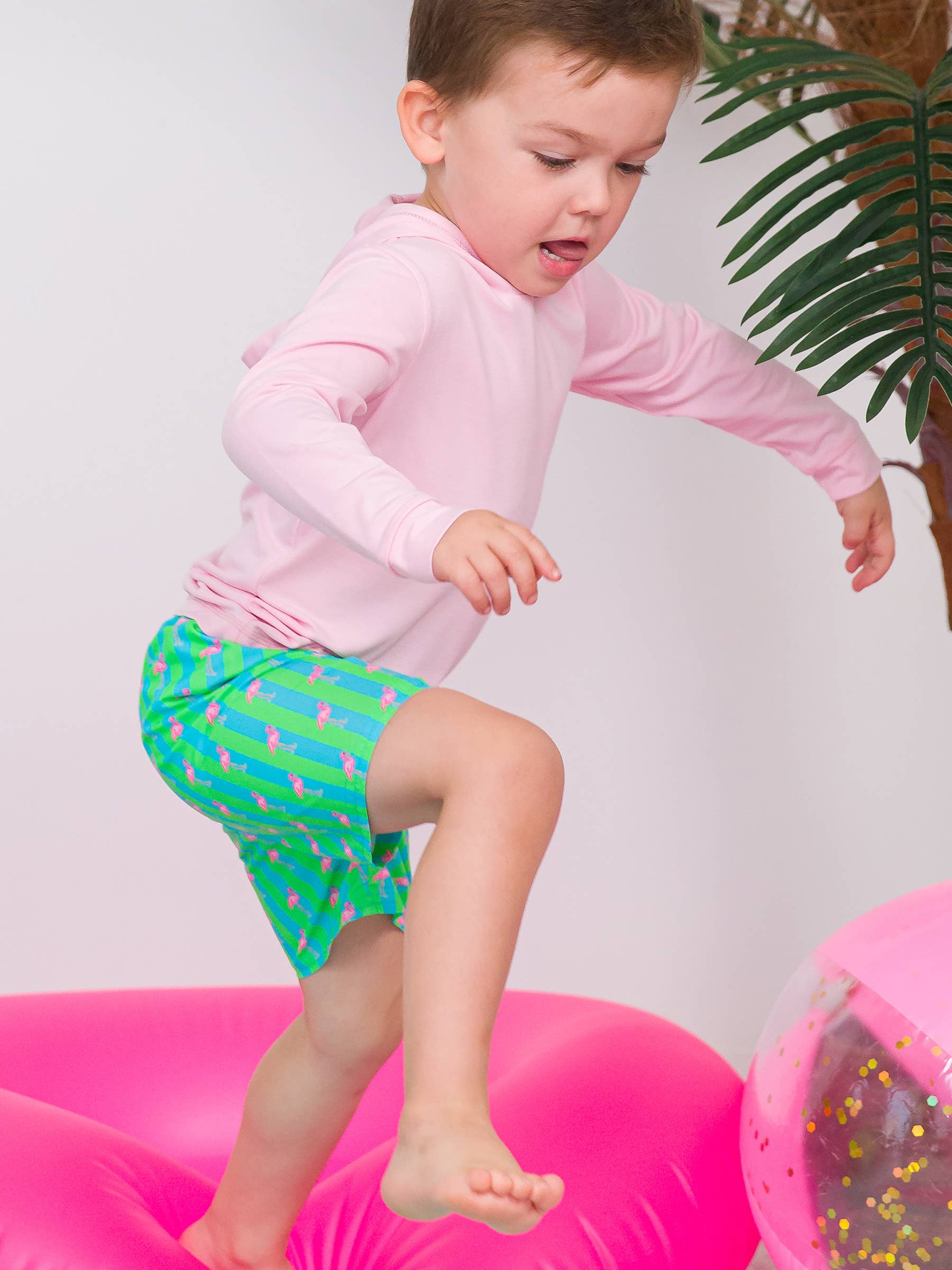 Grön Pojkars Neon Flamingo Randiga Badbyxor för wholesale på Faire3