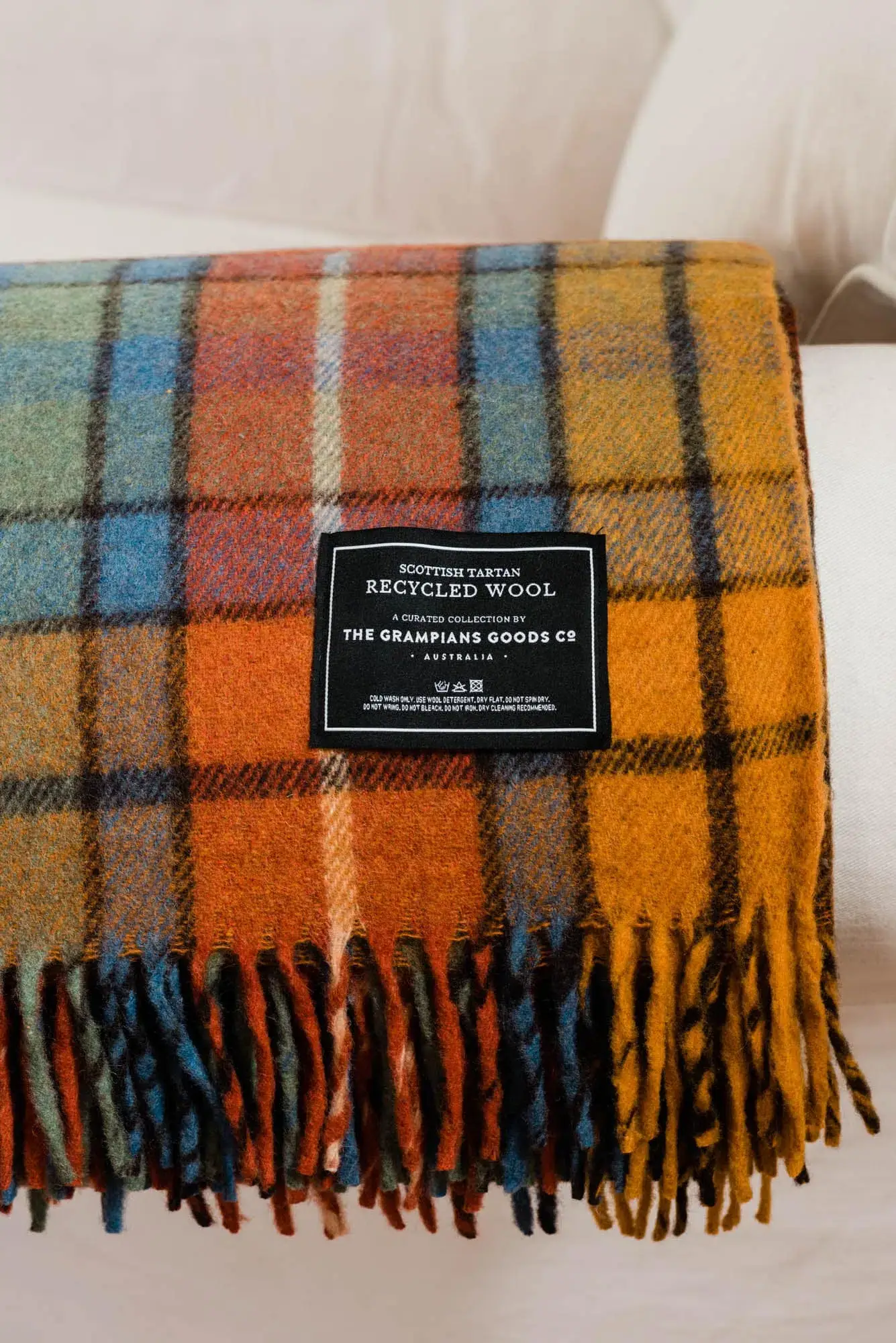 The Grampians Goods Co. - Vendita all'ingrosso Plaid - Coperta Heritage Tartan in lana riciclata36