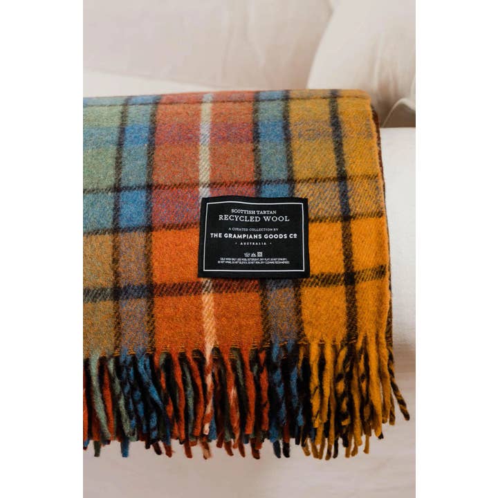 The Grampians Goods Co. - Vendita all'ingrosso Plaid - Coperta Heritage Tartan in lana riciclata36