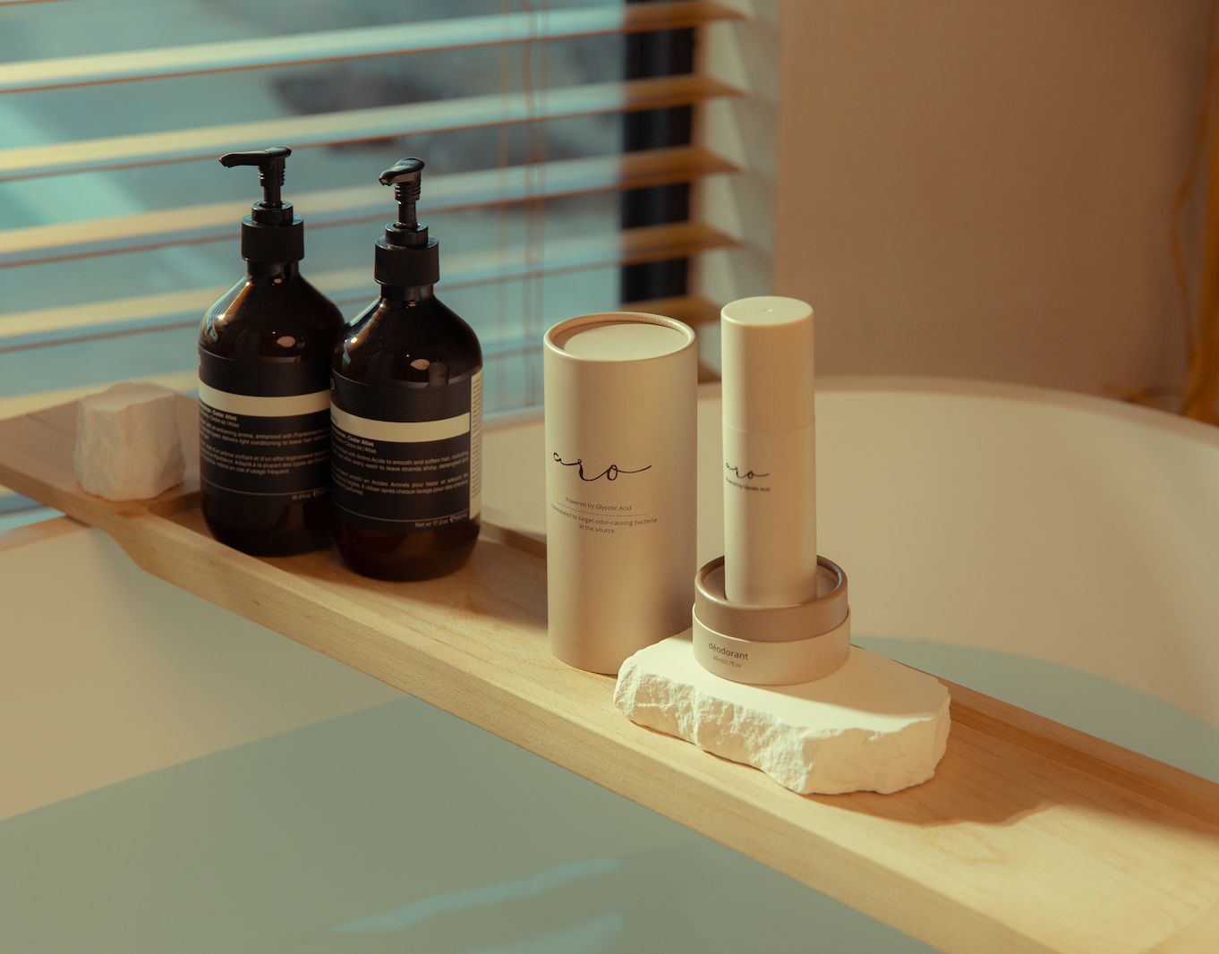 Aro - Wholesale Deodorant - Unisex - ARO Underarm Spray: The Only Glycolic Acid Spray Deodorant11