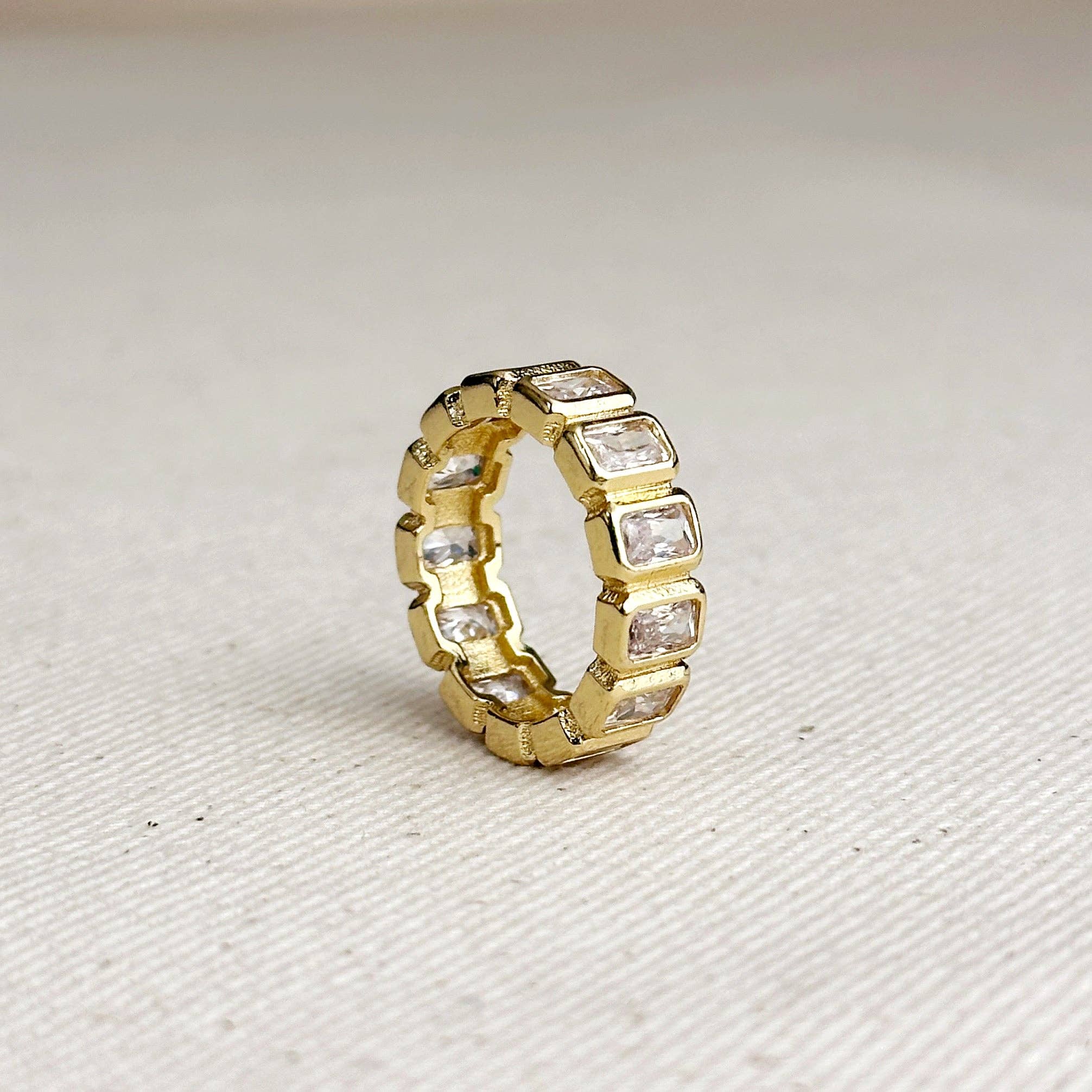 GoldFi - Vente Bague avec plusieurs pierres - Bague d'éternité remplie d'or 18 carats en zircone cubique épaisse2