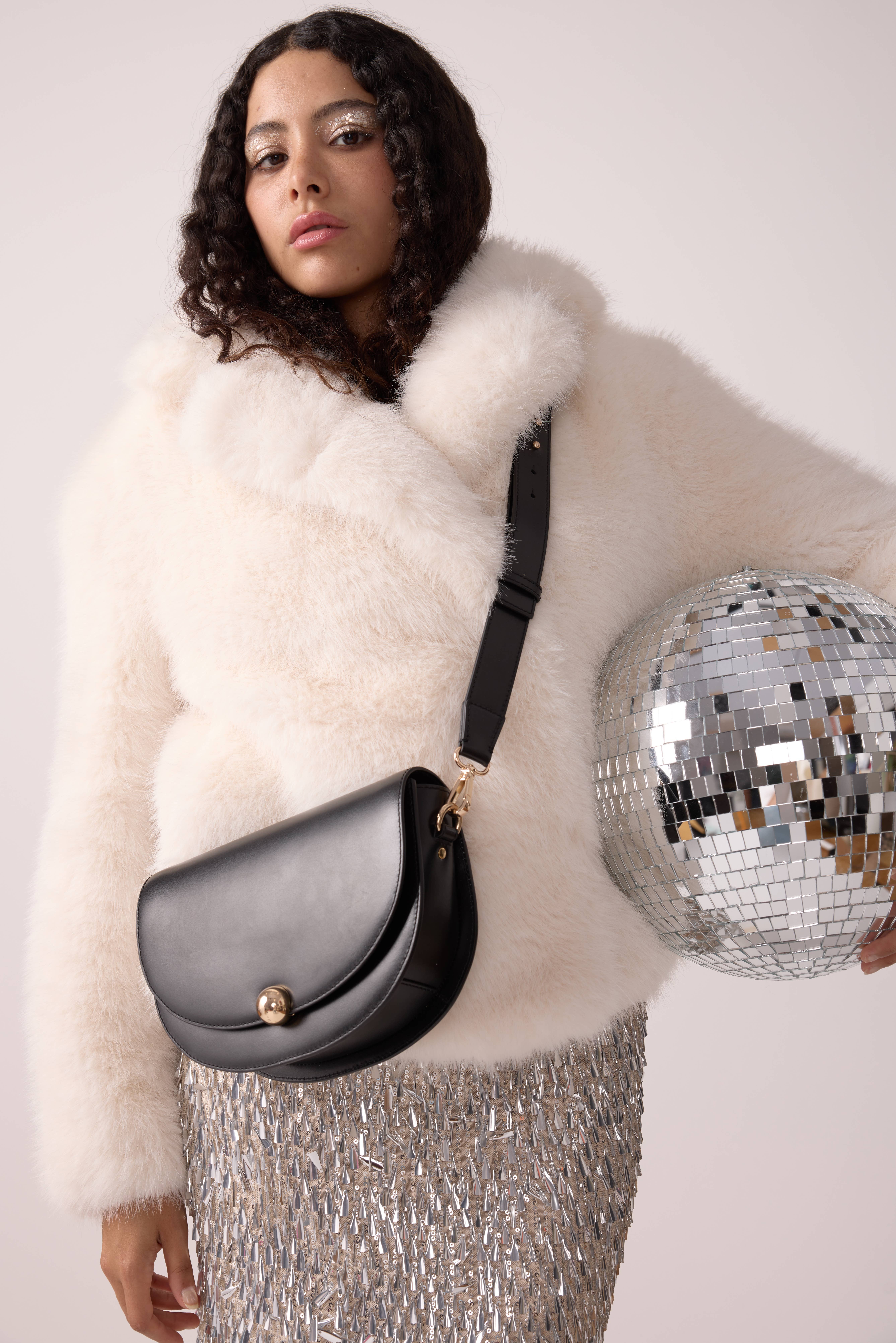 Maradji - Wholesale Shoulder Bag - Women's - NOA RECYCLED BLACK LEATHER BAG7