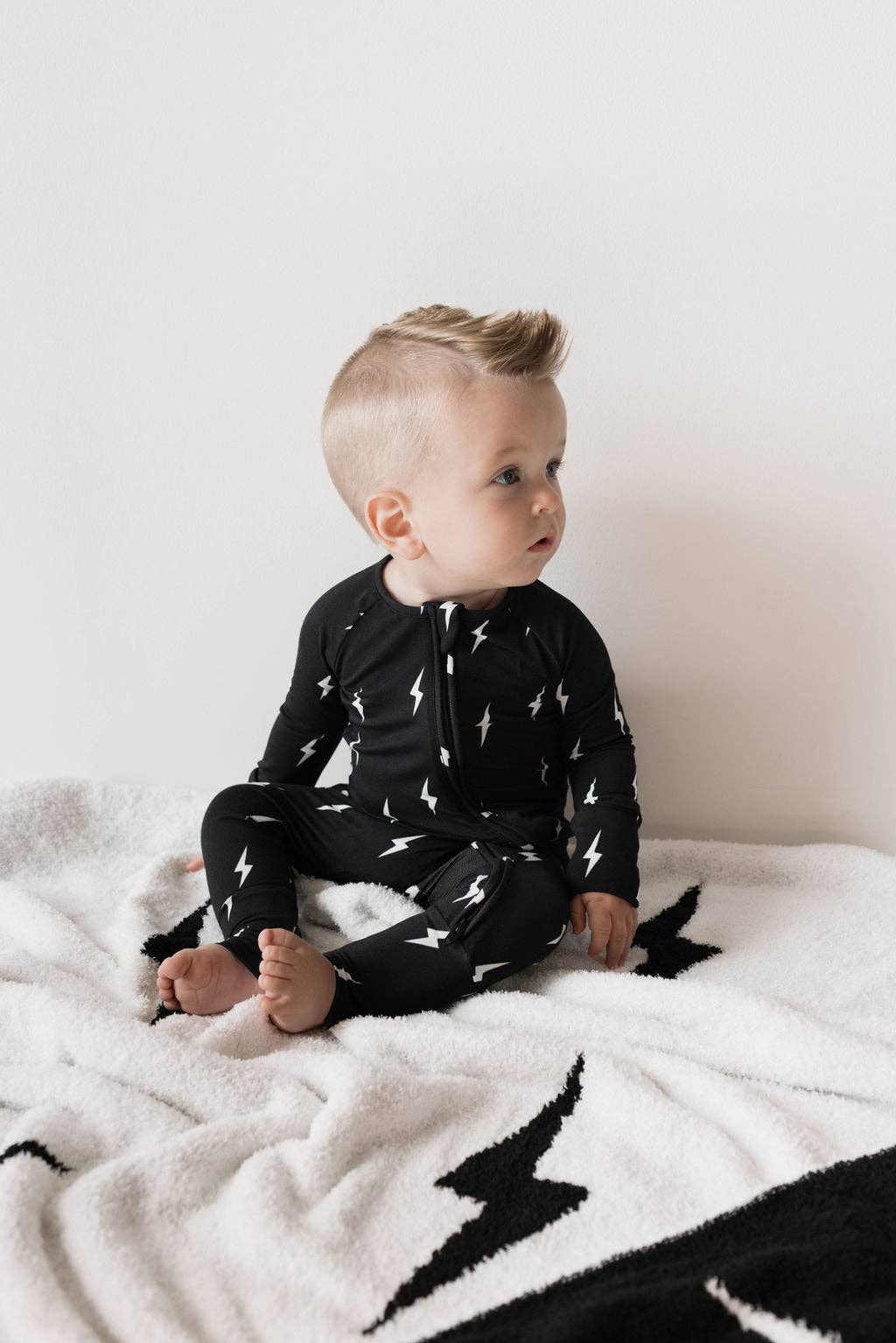 Forever French Baby - Wholesale Sleepsuit - Baby - Bamboo Zip Pajamas | Midnight Lightning Bolt1