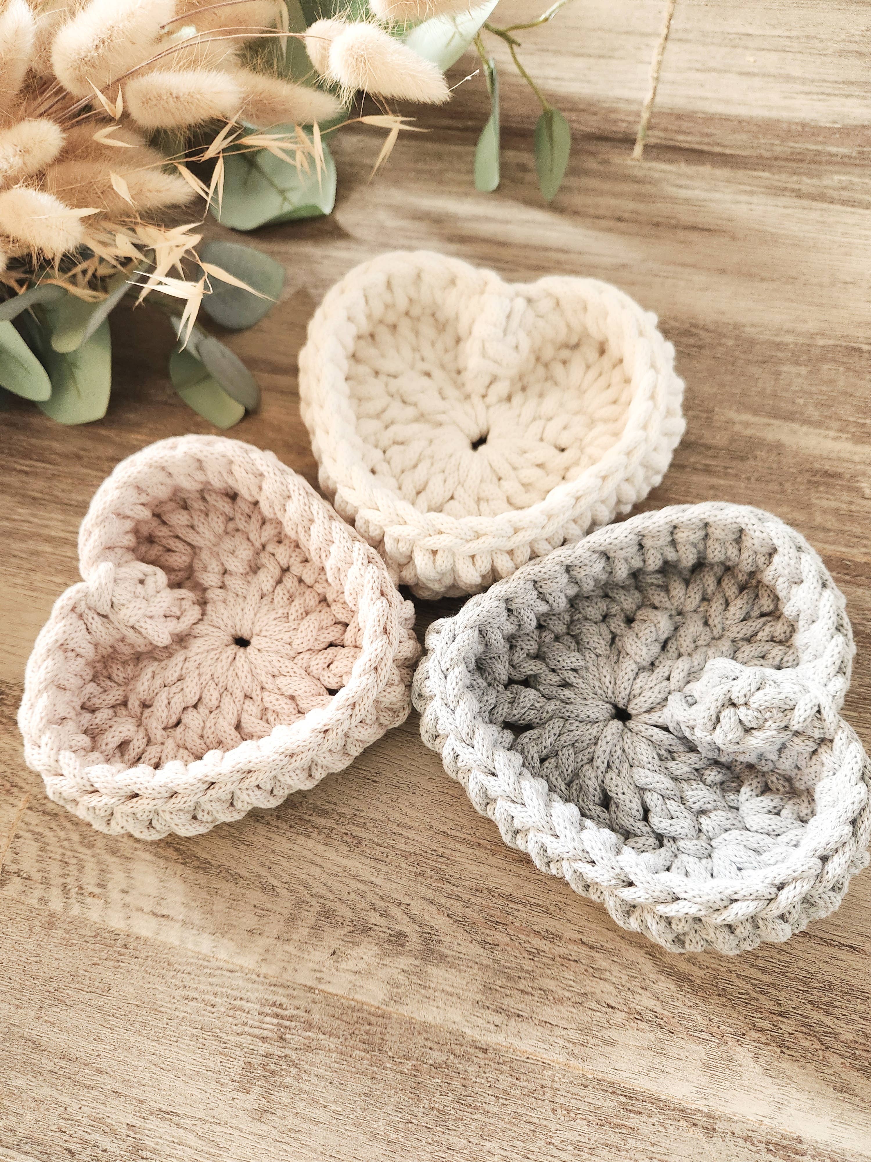 Naturalmarjory – wholesale Basket – Heart basket, heart hook, heart jewelry basket 2