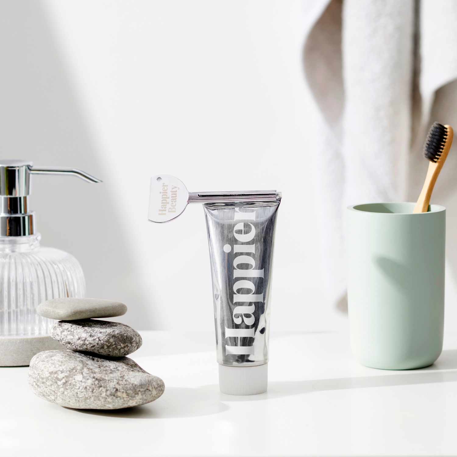 Happier Beauty – wholesale Toothpaste – Happier Beauty Squeeze Key1