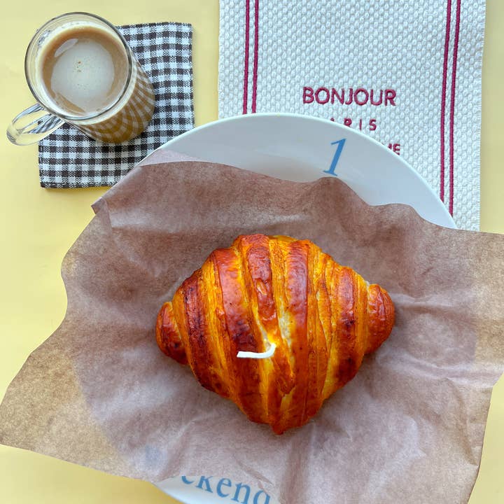 The Wednesday Co - Wholesale Novelty Candle - Le Grand Croissant Candle