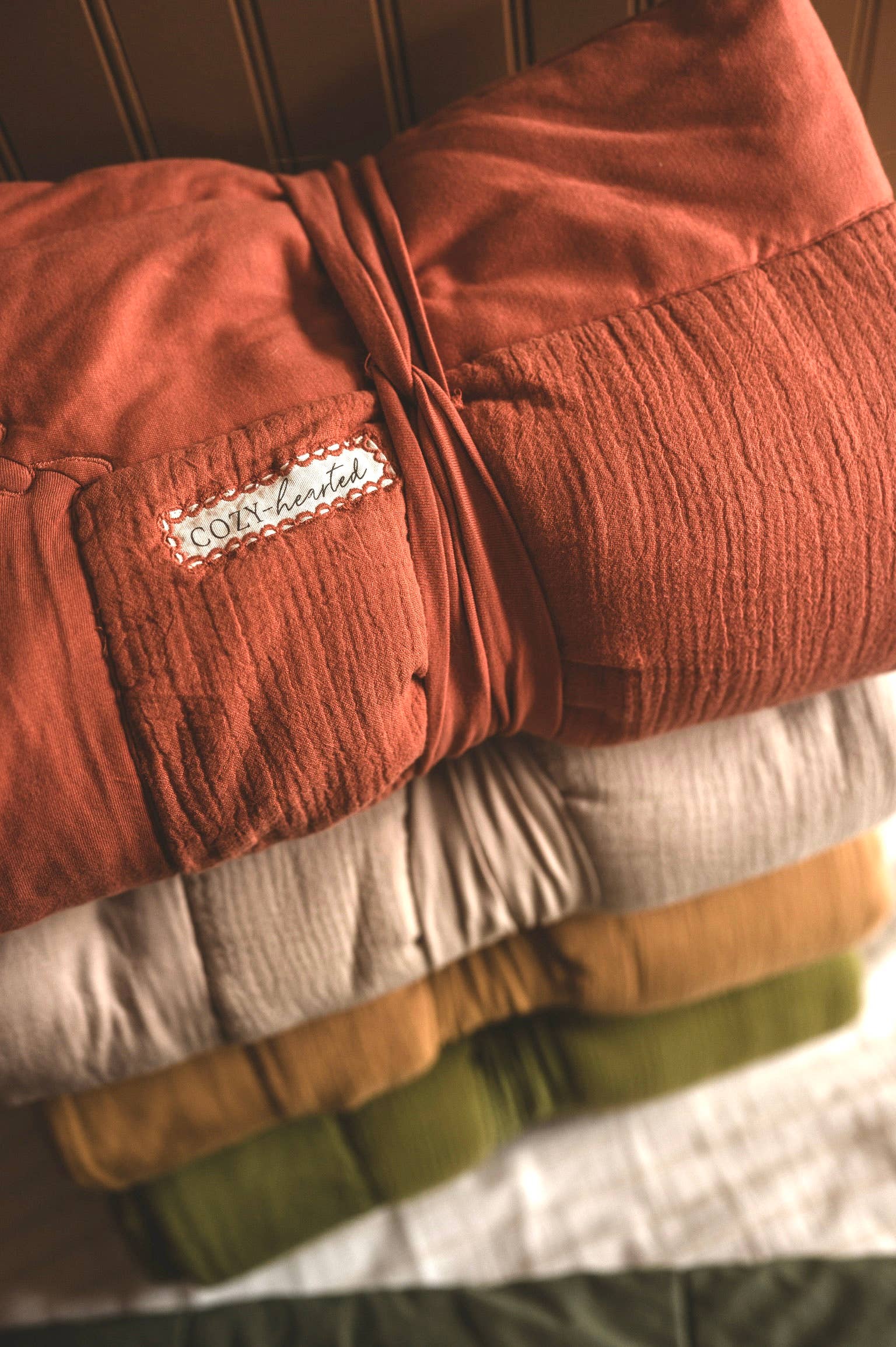 Cozy-hearted - Venta al por mayor Mantas de sofá - The Cozy: manta ultra suave de algodón orgánico para el cuidado personal7