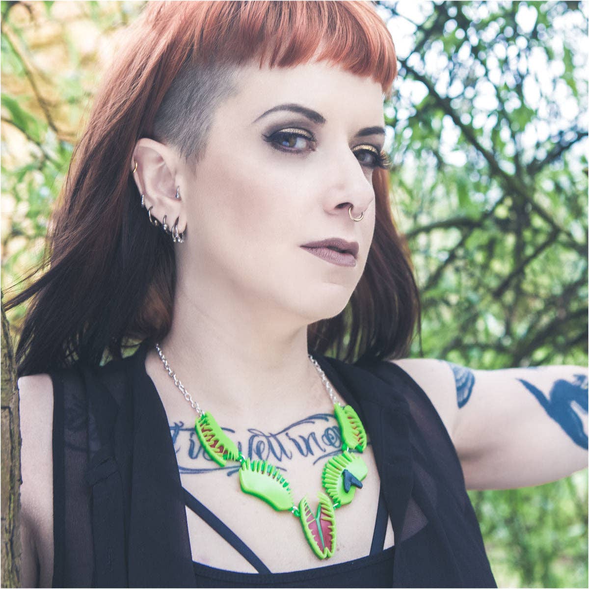 Sugar and Vice - Wholesale Pendant/Charm Necklace - Venus Flytrap Necklace1