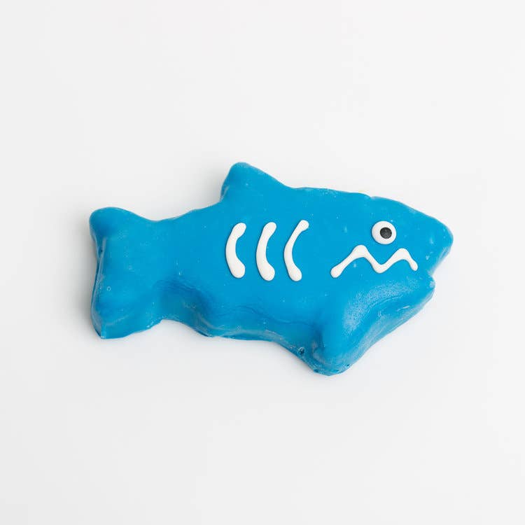 Rae Lou's Edible Art - Wholesale Chocolate Covered Sweets - Shark Crispy