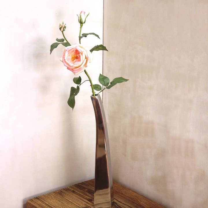 Soliflora Posidonia groot aluminium model voor wholesale door LES SCULPTEURS DU LAC