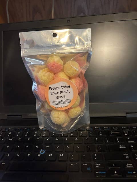 Rodgers jam berries - Wholesale Hard Candy - Freeze Dried candy  Sour Peach Slices1