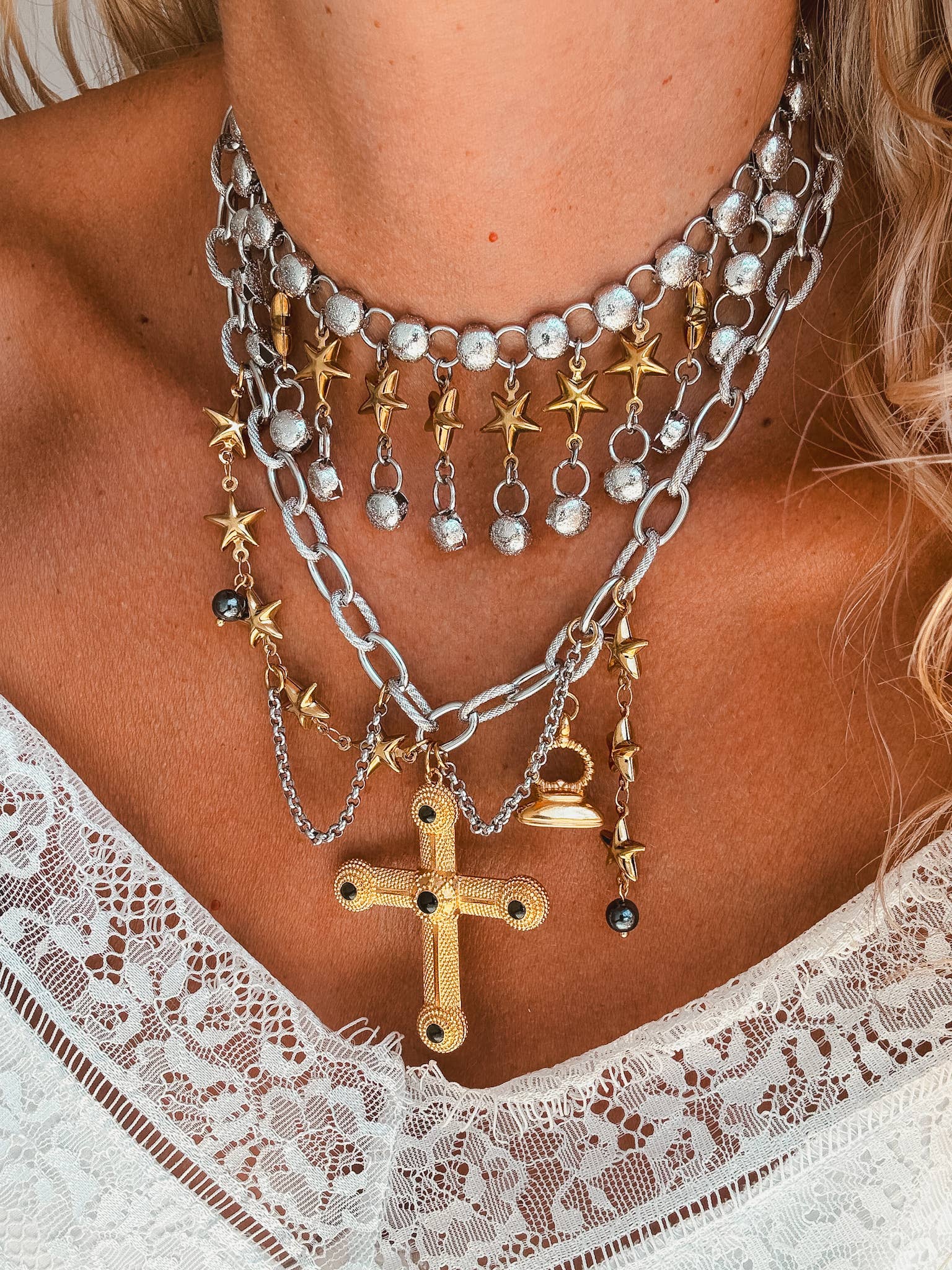 Goupi – wholesale Pendant/charm necklace – Rock star choker and cross charm necklace mix gold & silver3