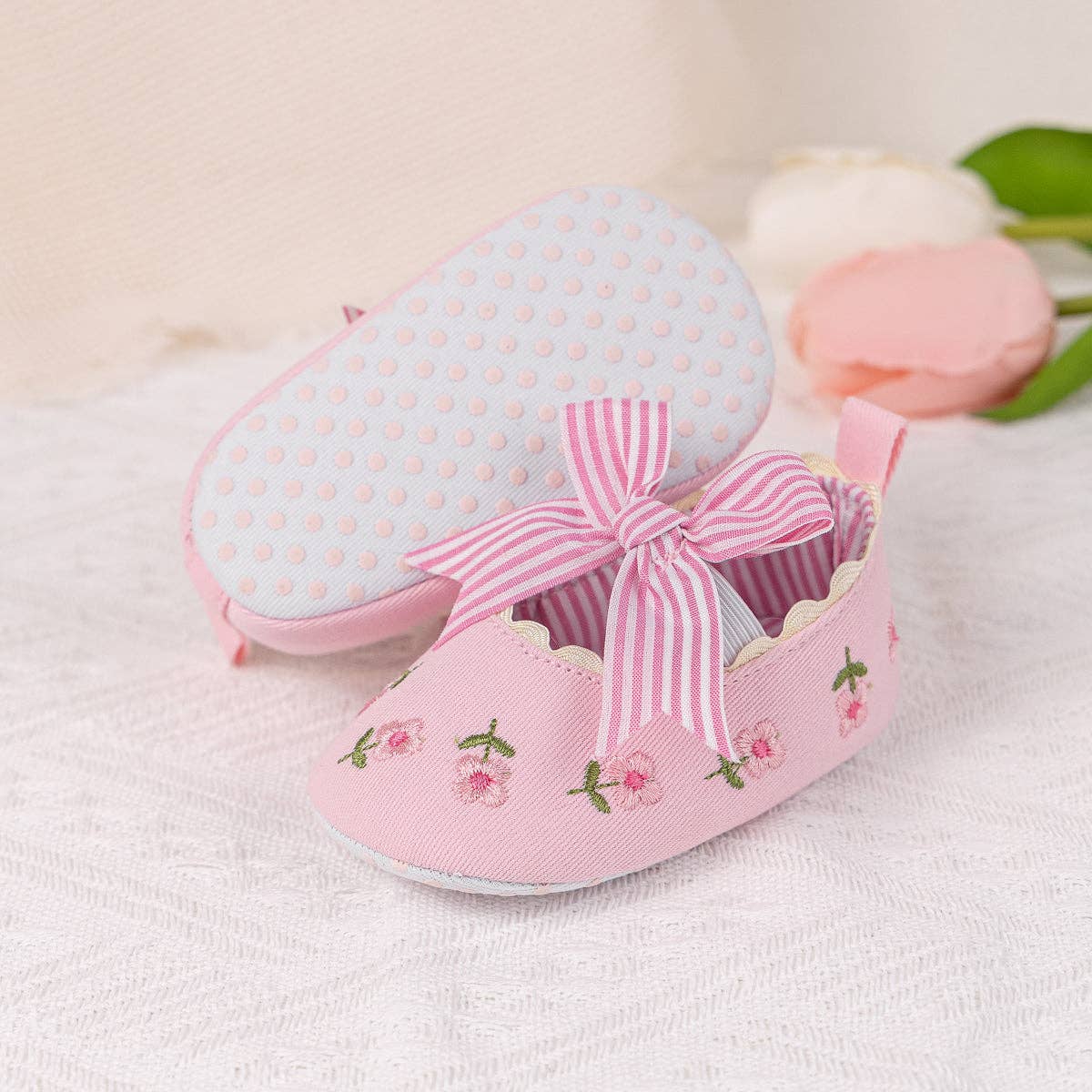 Kids Charm Online - Wholesale Crib Shoes - Baby - Embroidered girls baby shoes with front bow.12