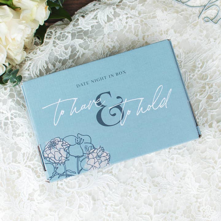 Date Night In Box « À avoir & Tenir » pour la vente par Night In Boxes