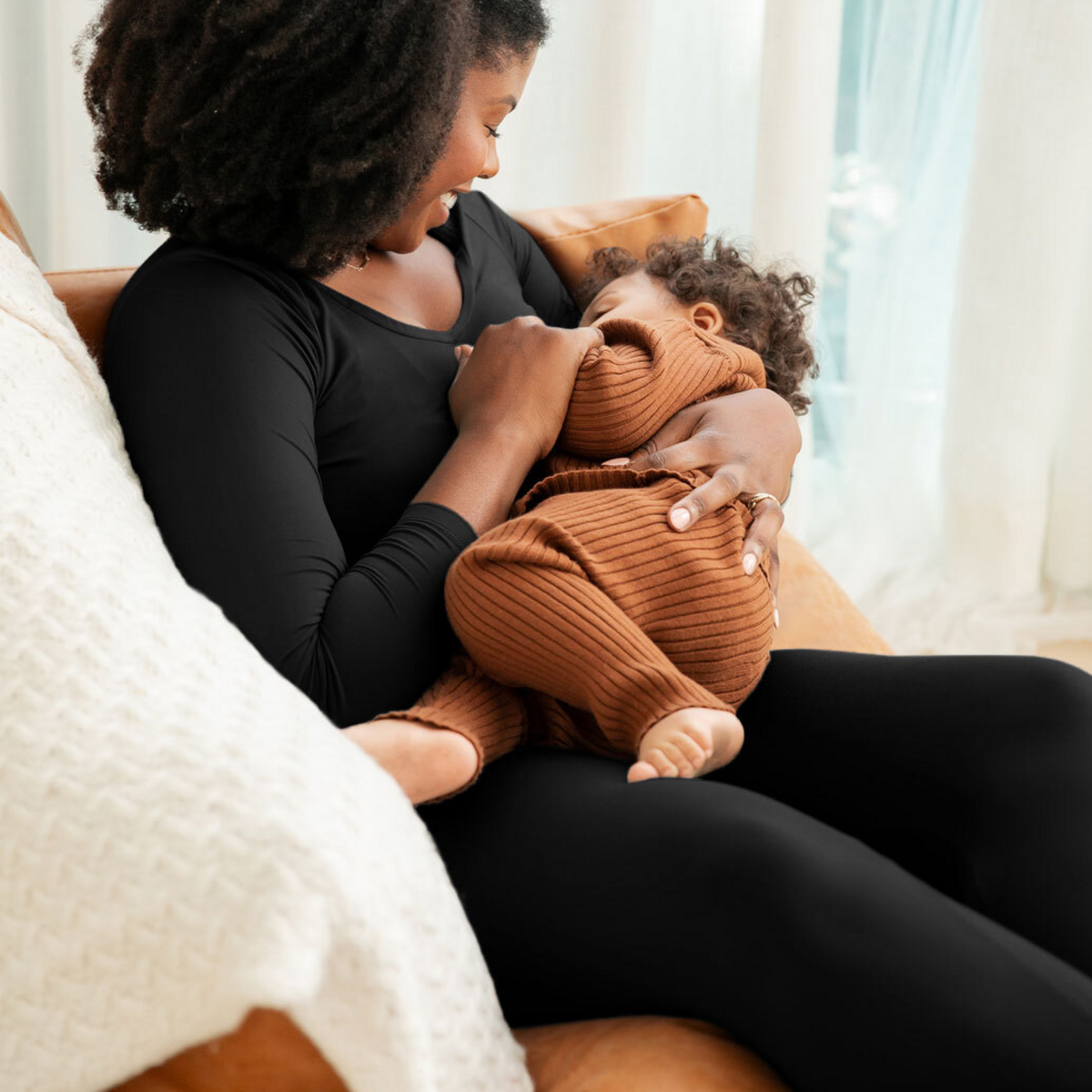 Kindred Bravely - Wholesale Sleepwear Set - Women's - Jane Long Sleeve Nursing Pajama Set - Top & Bottom19