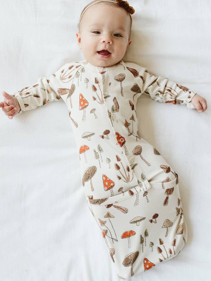 goumikids - Wholesale Babygown - Baby - 24 Hour Convertible Baby Sleeper Gown - Toadstool