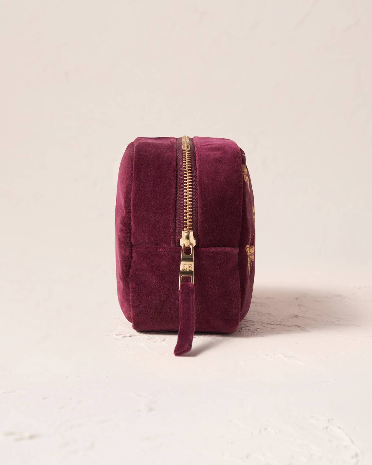 Elizabeth Scarlett Ltd – wholesale Make-up/cosmetic bag – Honey Bee Makeup Bag10