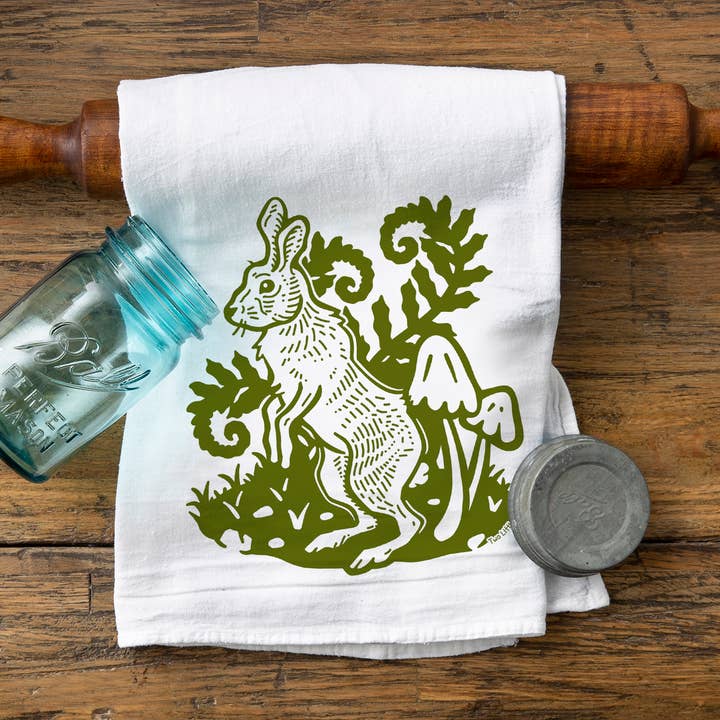 Cottagecore Geschirrtücher – Hase & Pilz Geschenk für den Großhandel von Two Little Fruits