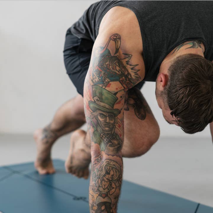 warrioraddict – wholesale Yoga mat – The Warrior Mat Blue- Men's Yoga Mat - Rubber - Sustainable 1