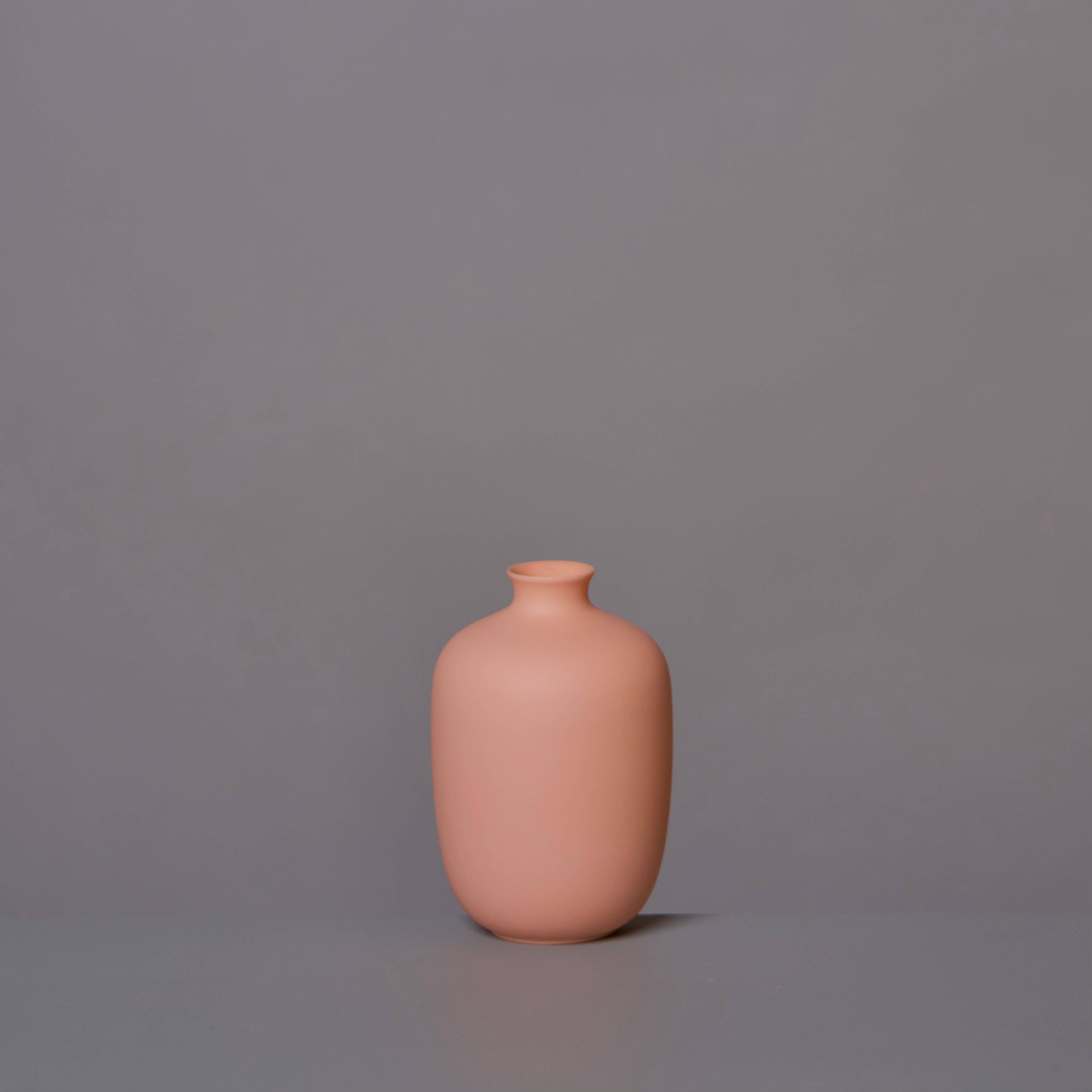 Middle Kingdom - Wholesale Vase - Matte Porcelain Mini Plum Vase6