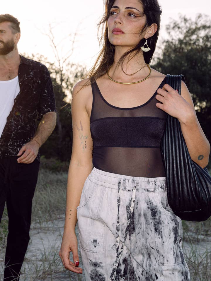 Body nero in mesh per la vendita all'ingrosso da parte di IDIS