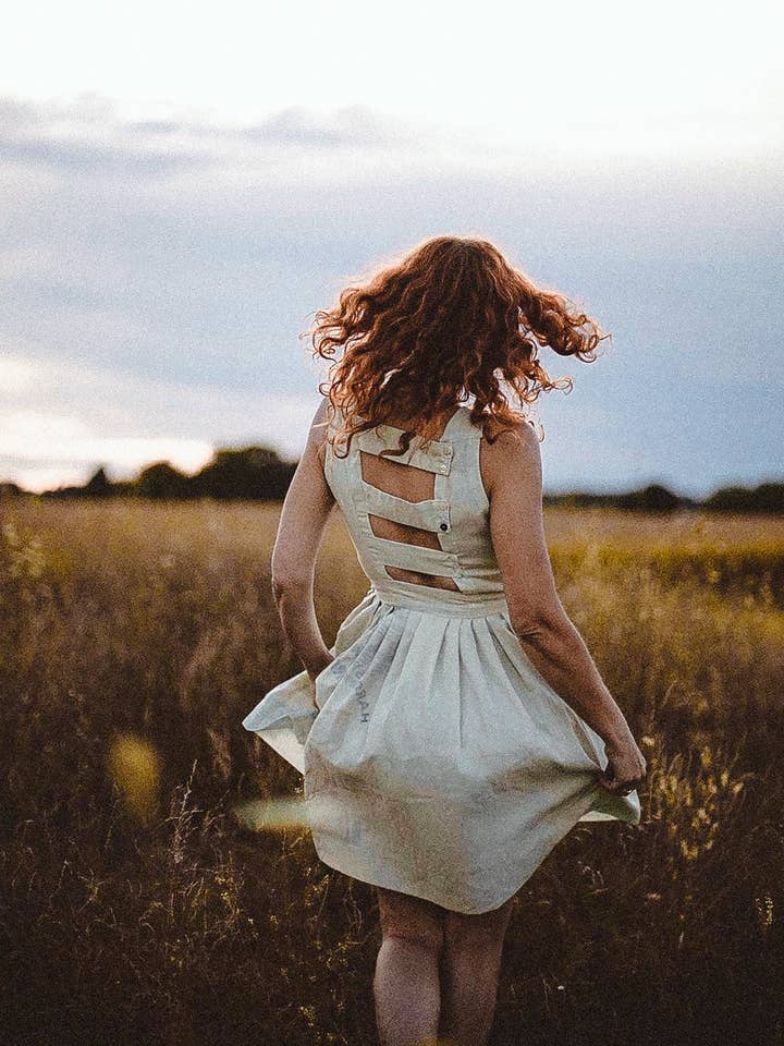 Lucy Återvunnen Mjöl Sack Klänning för wholesale av Liz Alig