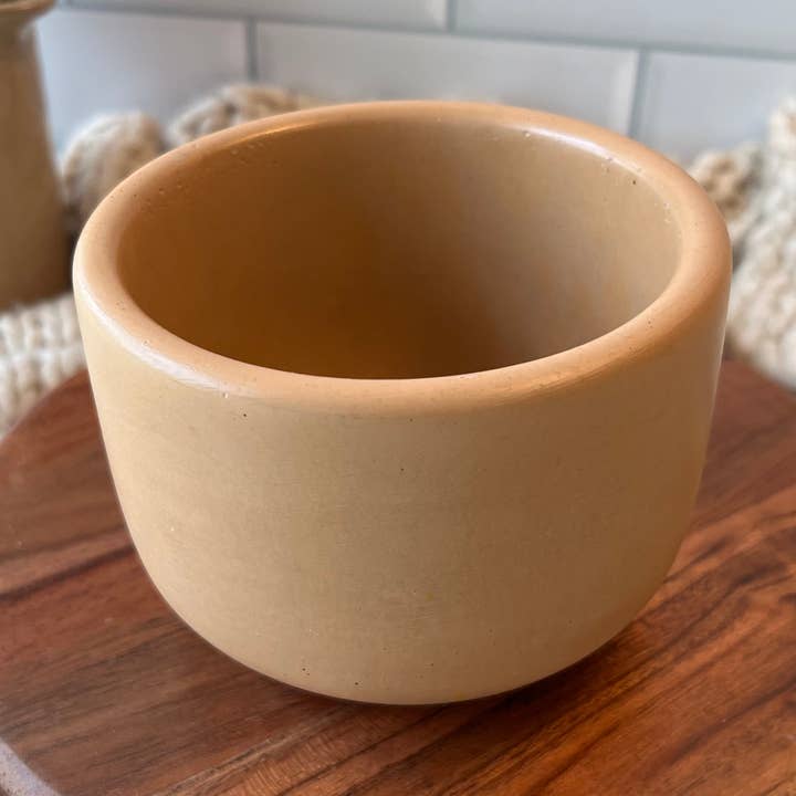 Recipiente de concreto naranja, 8 onzas para venta al por mayor de Bumblebee Candle Co.