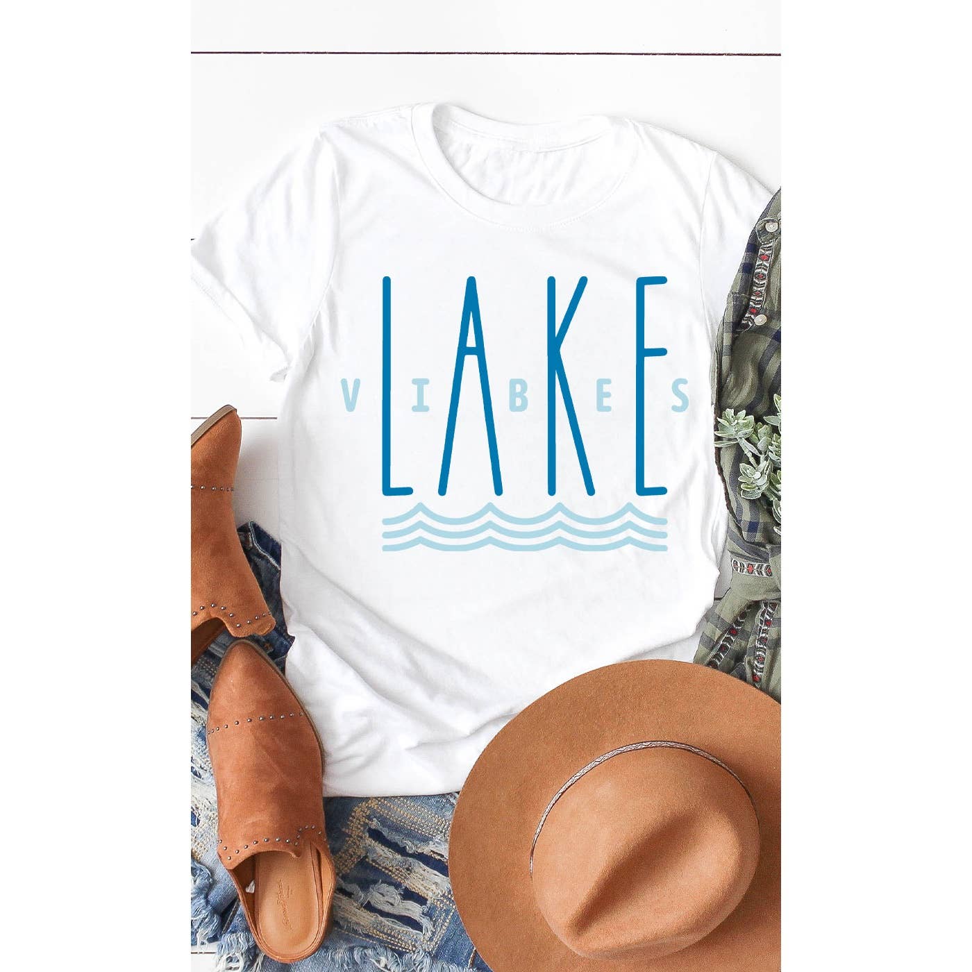 Kissed Apparel - Vente T-shirt sérigraphié – femme - T-shirt graphique d'été Lake Vibes5