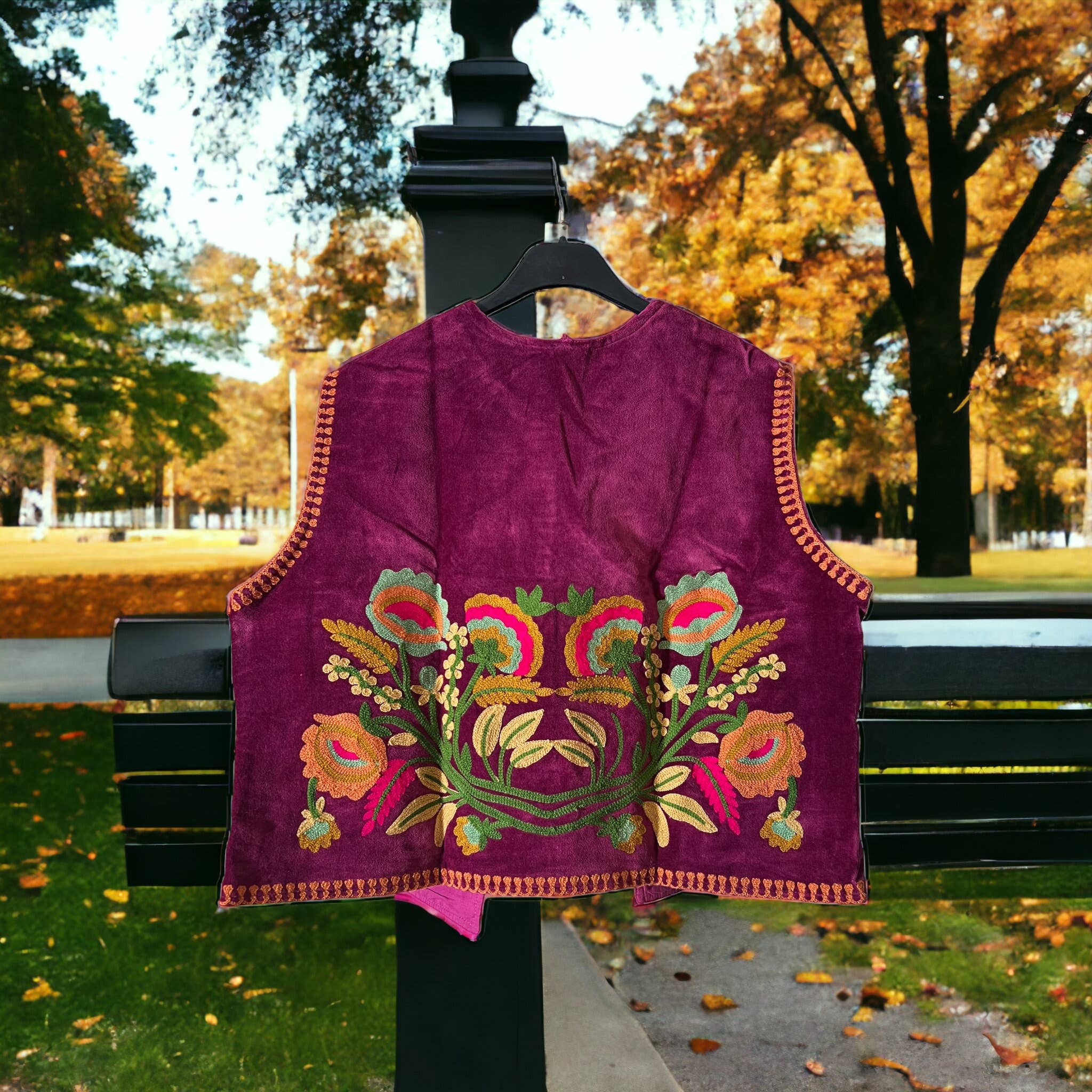 Kinomy - Wholesale Outerwear Vest - Women's - Embroidered velvet vest, boho vest, women's short vest8