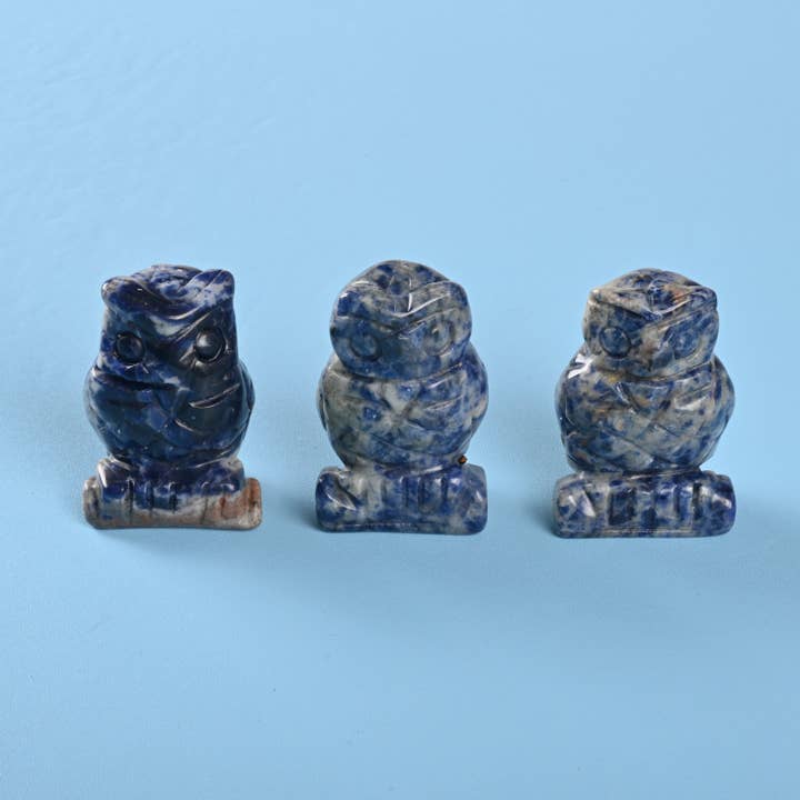 Figurine de chouette sculptée en sodalite naturelle de 1,5 po et 2 po pour la vente par ilovebeadsusa