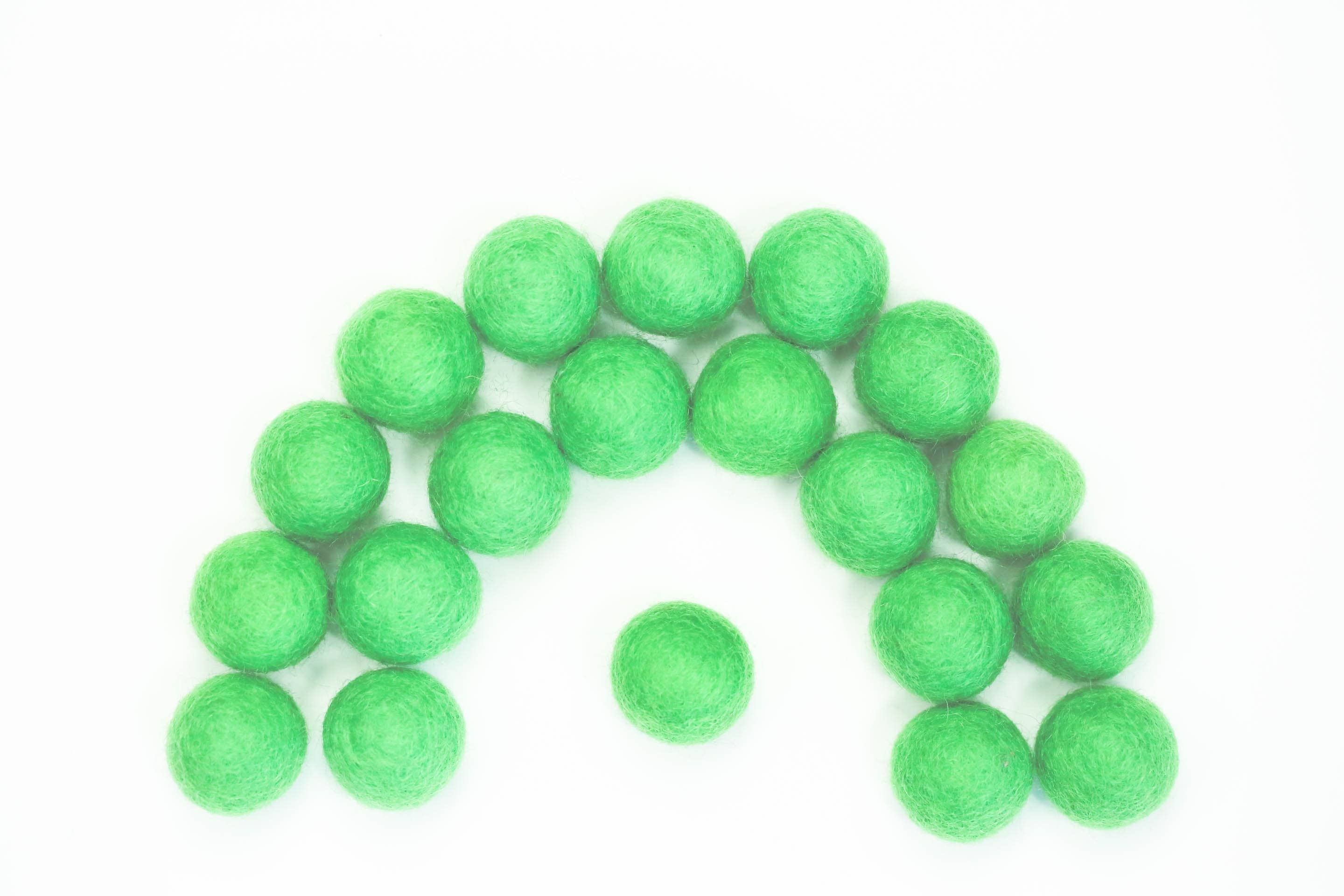 The Felt Pod - Wholesale Craft Supplies - 2.5 cm Felt Balls 100 Pieces -for DIY Garland Wool Beads15