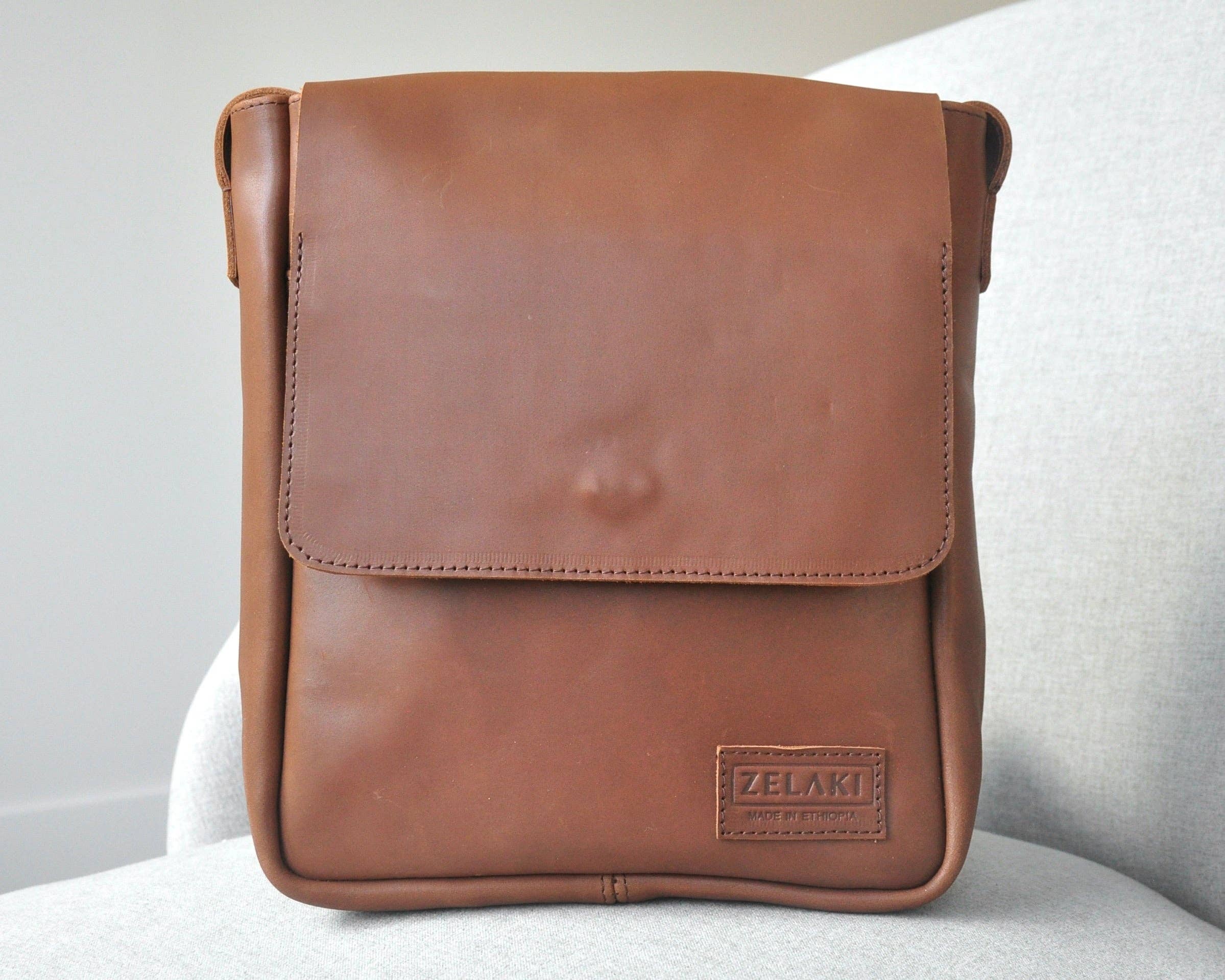 Zelaki Leather Company - Wholesale Crossbody Bag - Women's - Sira Crossbody Bag | Leather Messenger Purse | Unisex Bag0