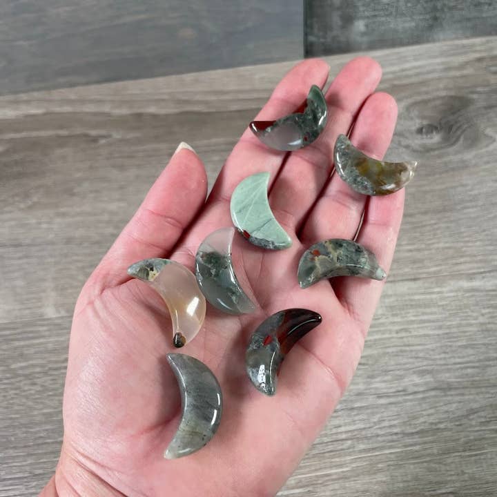Keystone Crystals - Wholesale Spiritual Stone/Crystal - Assorted Gemstone Moons – 1 Inch Crescent Moon Carvings