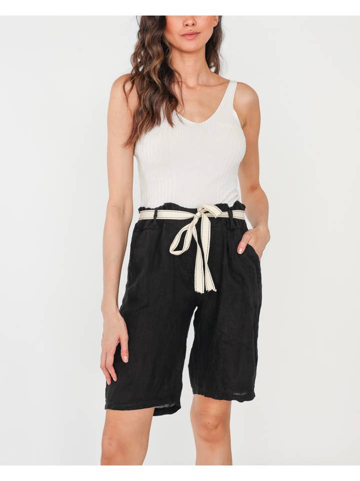 Happy look - Wholesale Shorts - Women's - Linen shorts with belt and pockets