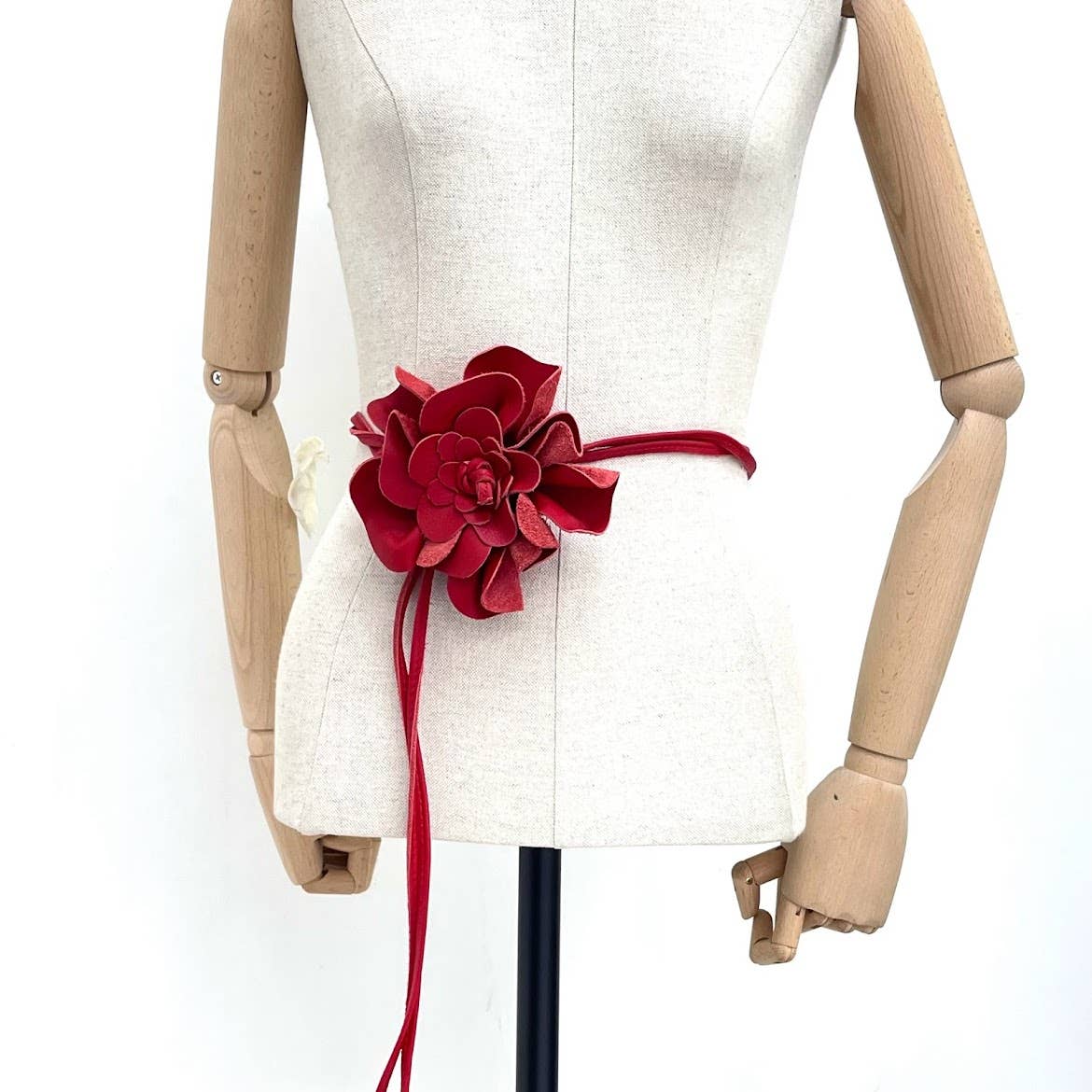 MILANO AMOUR – wholesale Belt – Women's – FLOWER SAUVAGE LEATHER BELT2