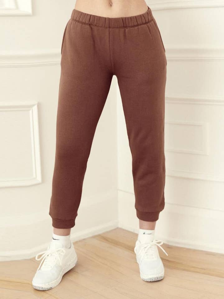 Braune Jogginghose mit bequemer Passform für den Großhandel von Uncommonbasics
